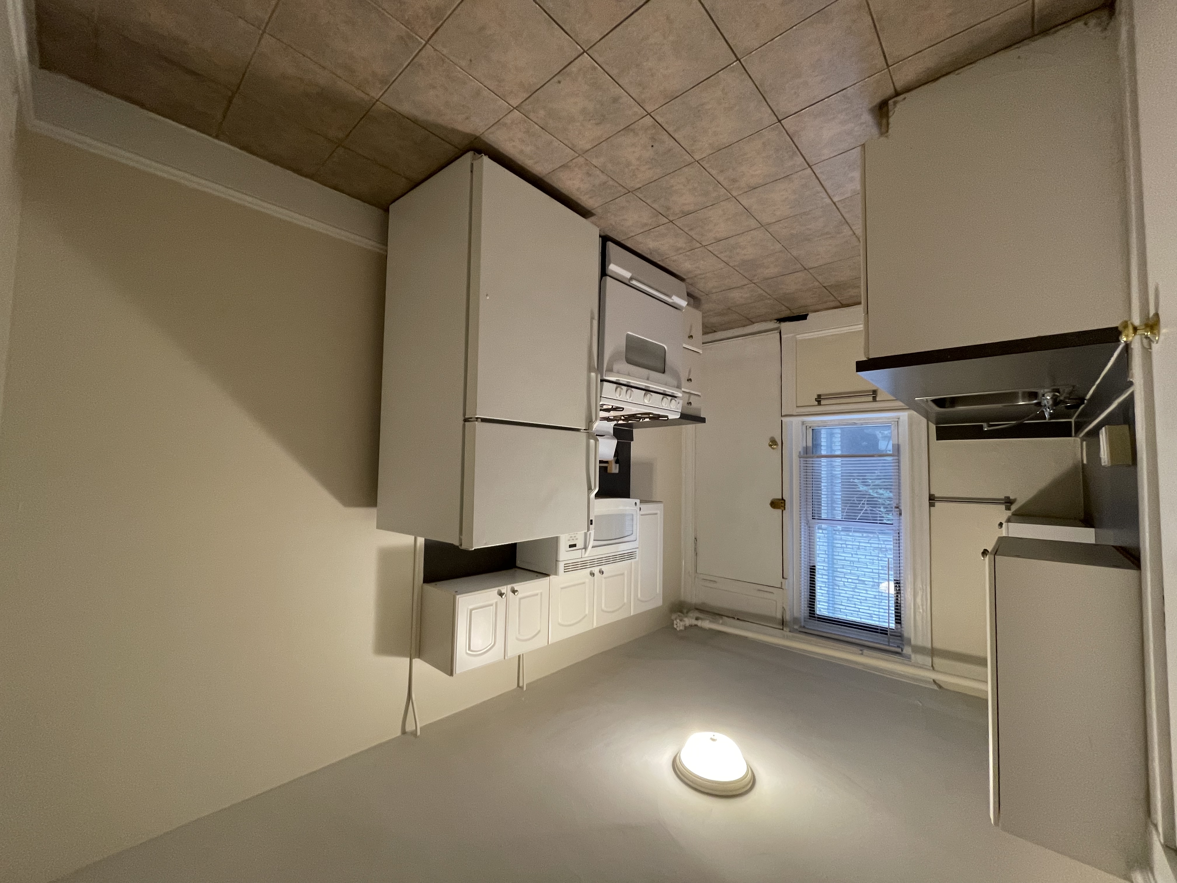 9 Barrows St, Allston