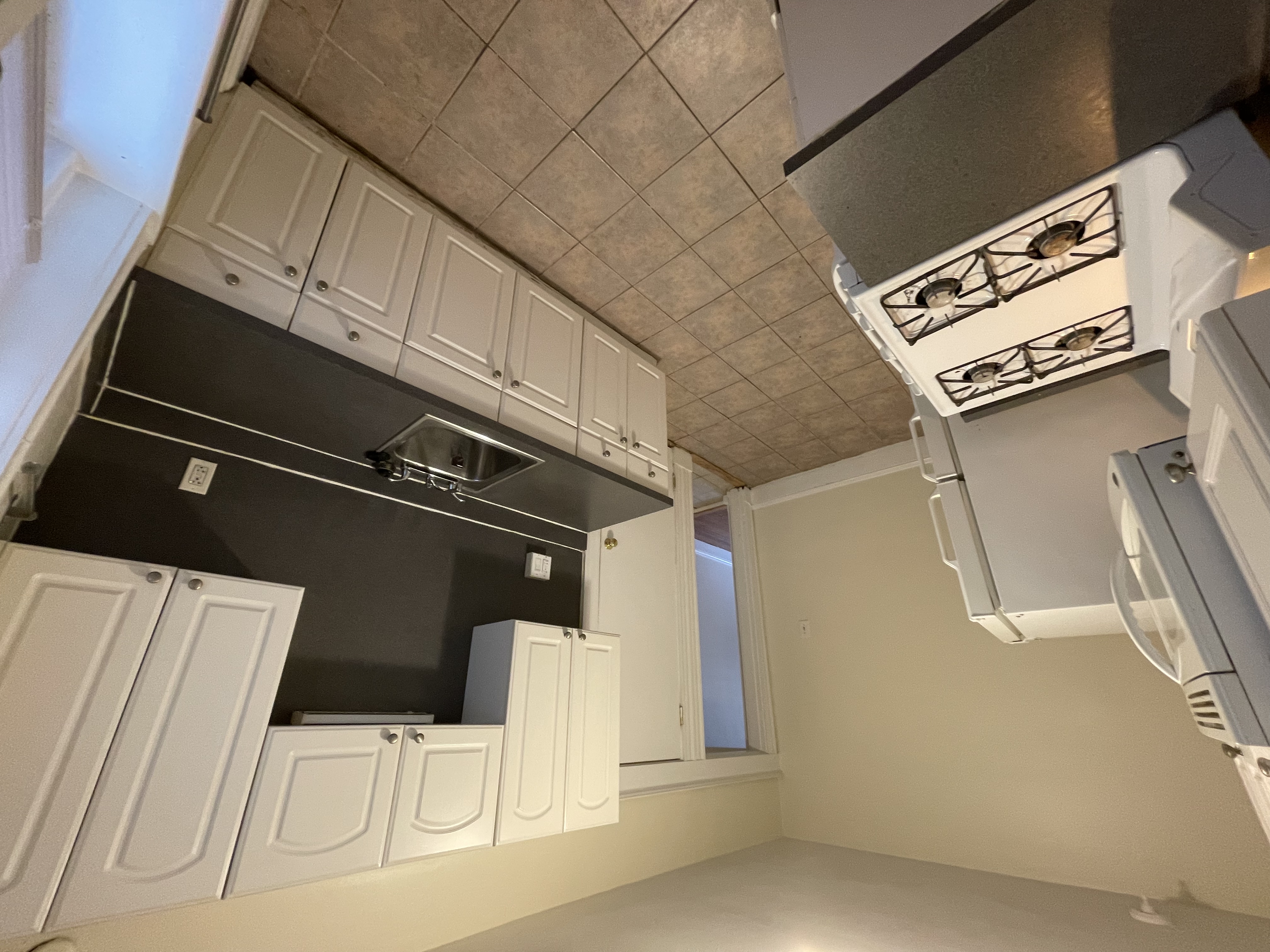 9 Barrows St, Allston