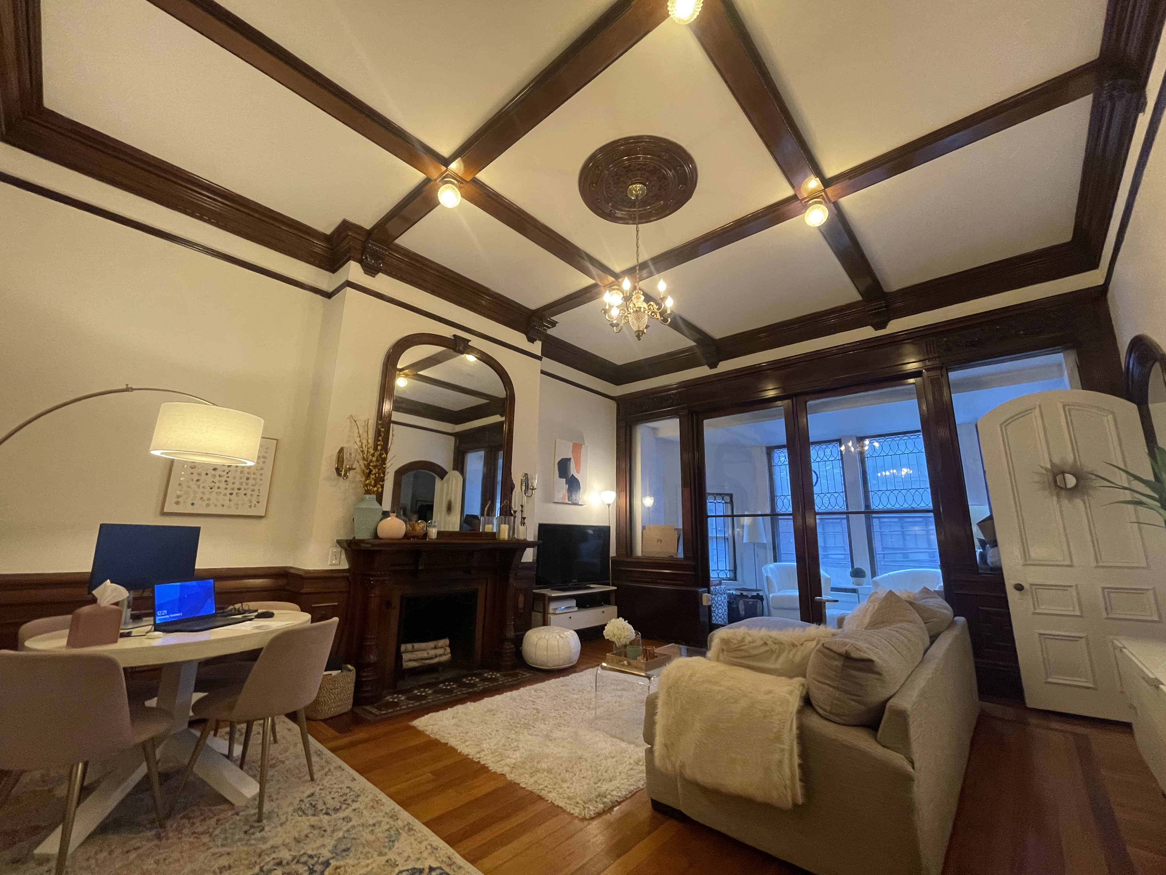 82 Commonwealth Ave, Back Bay