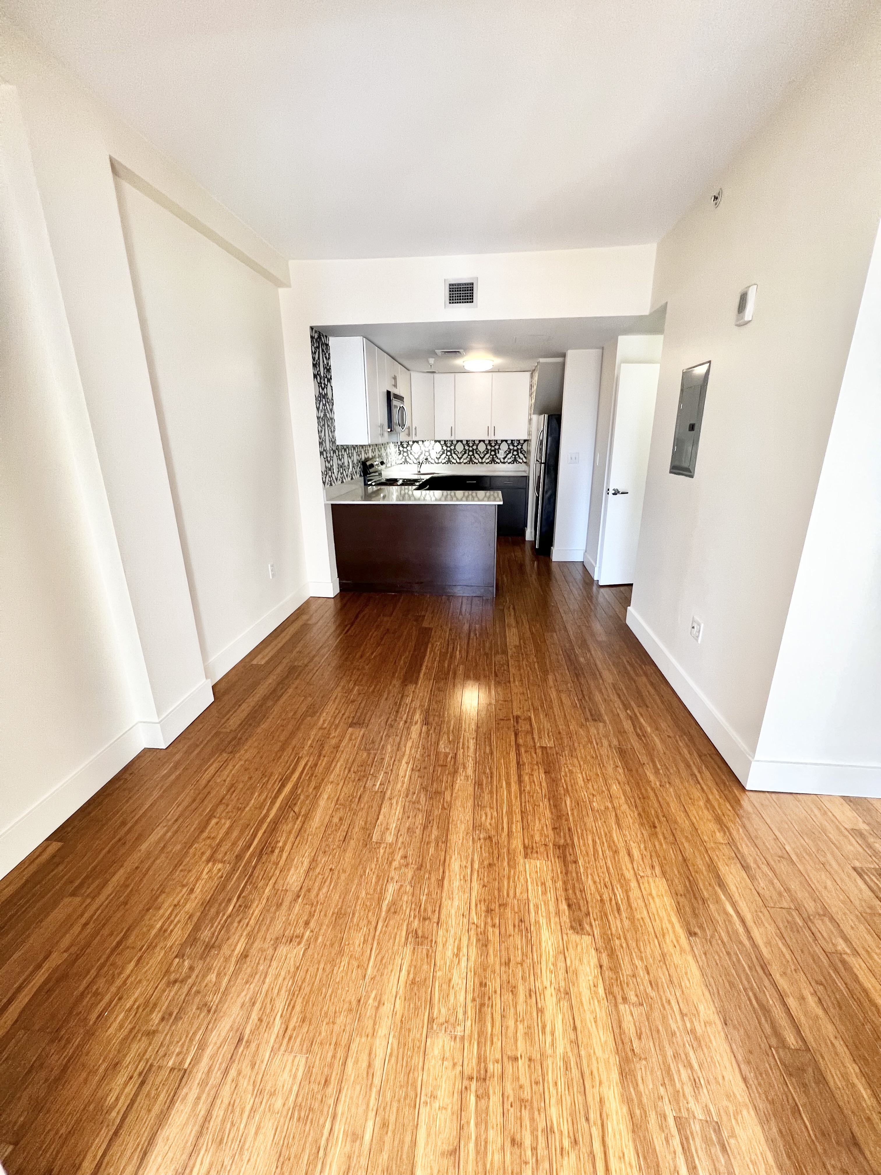 10 Winter Pl, Midtown