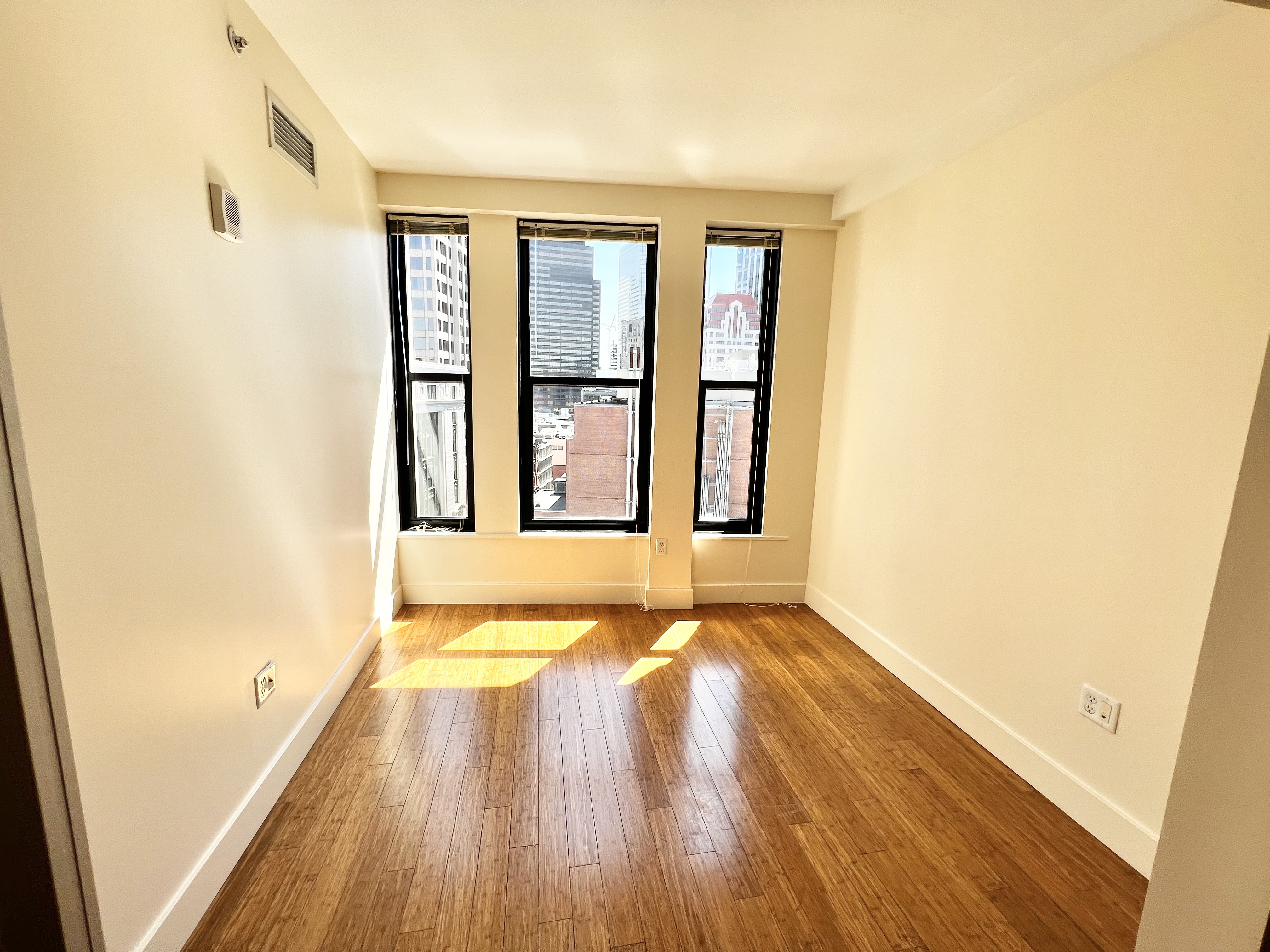 10 Winter Pl, Midtown