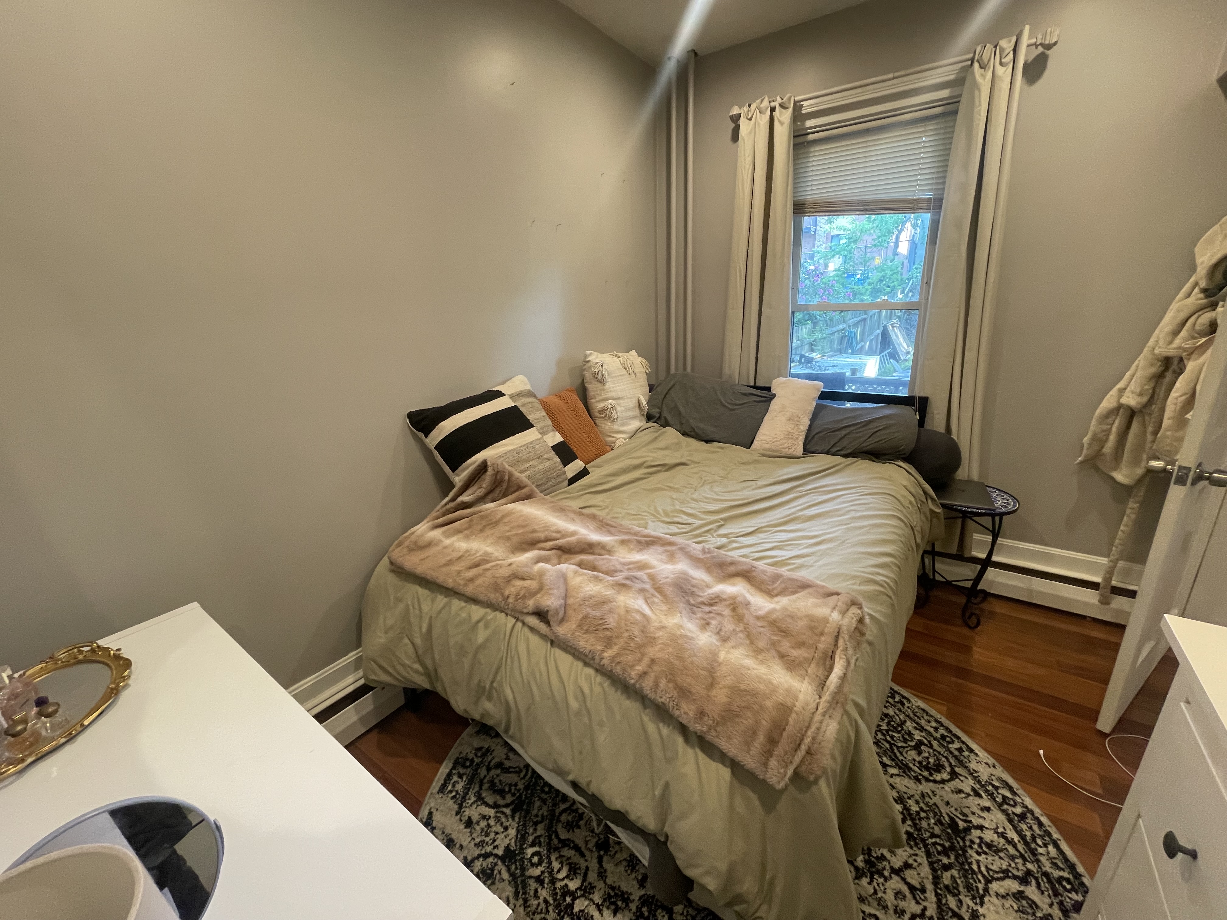 895 East Broadway, South Boston