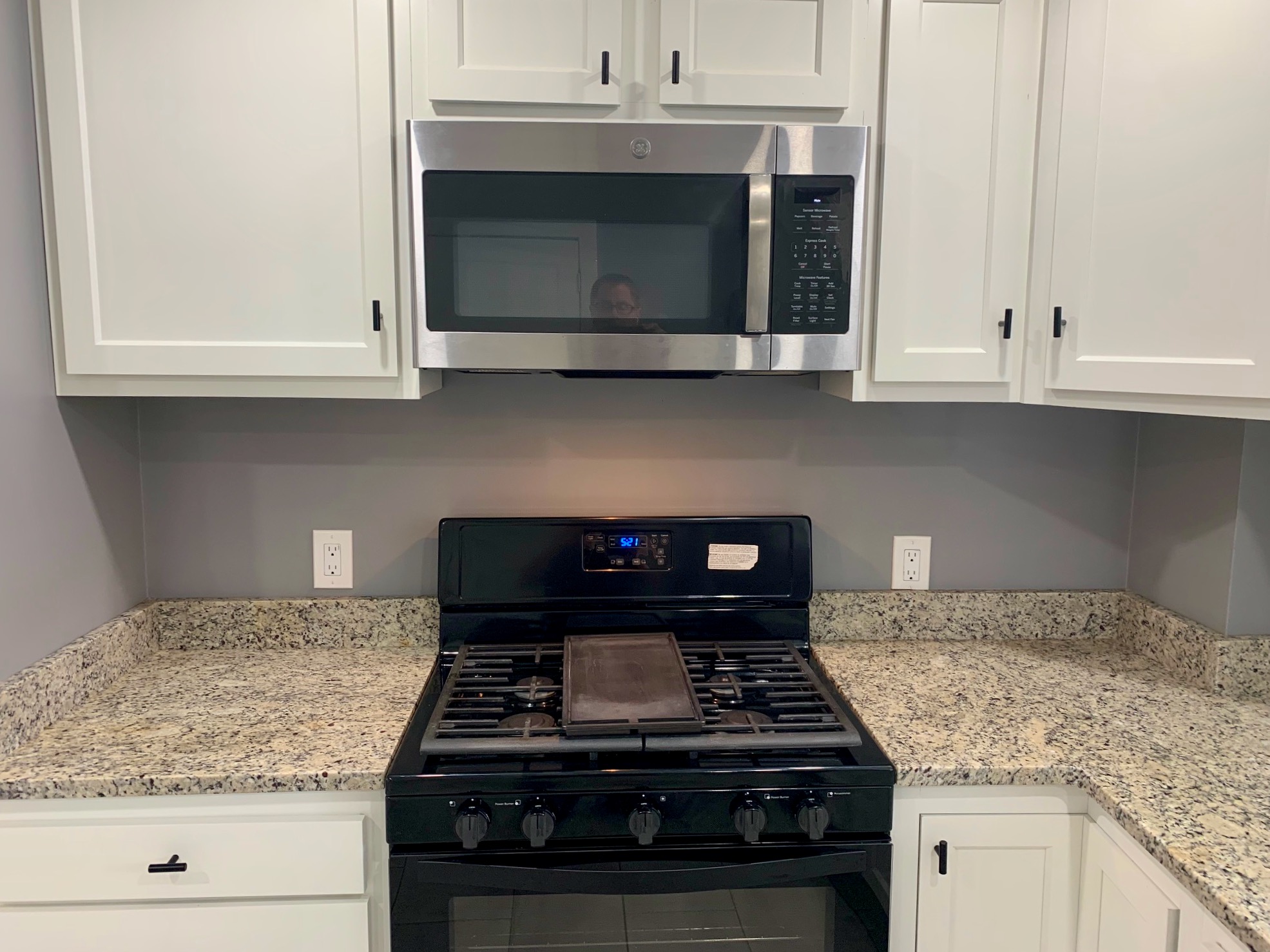 54 Madison Ave, Everett