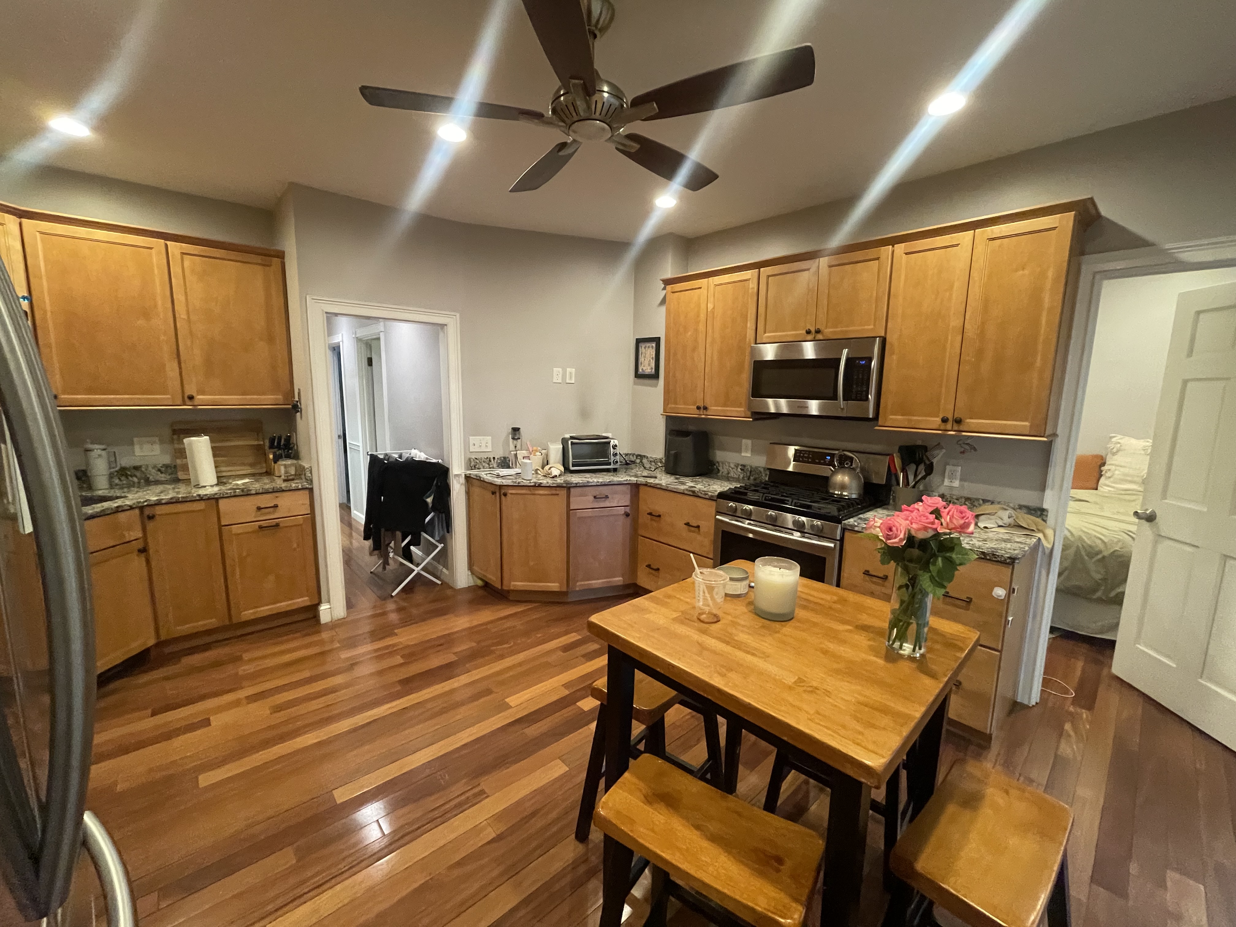 895 East Broadway, South Boston