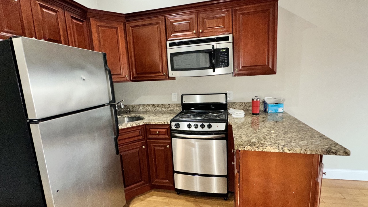 250 Newbury St, Back Bay