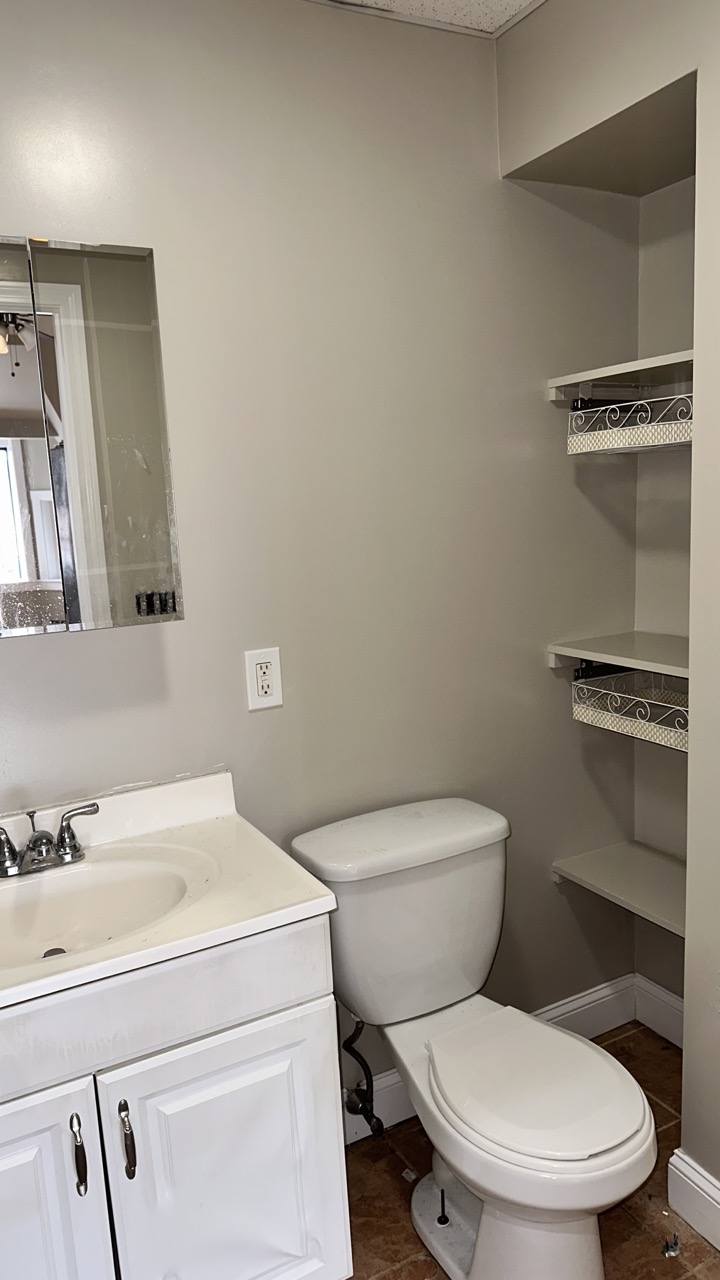 250 Newbury St, Back Bay