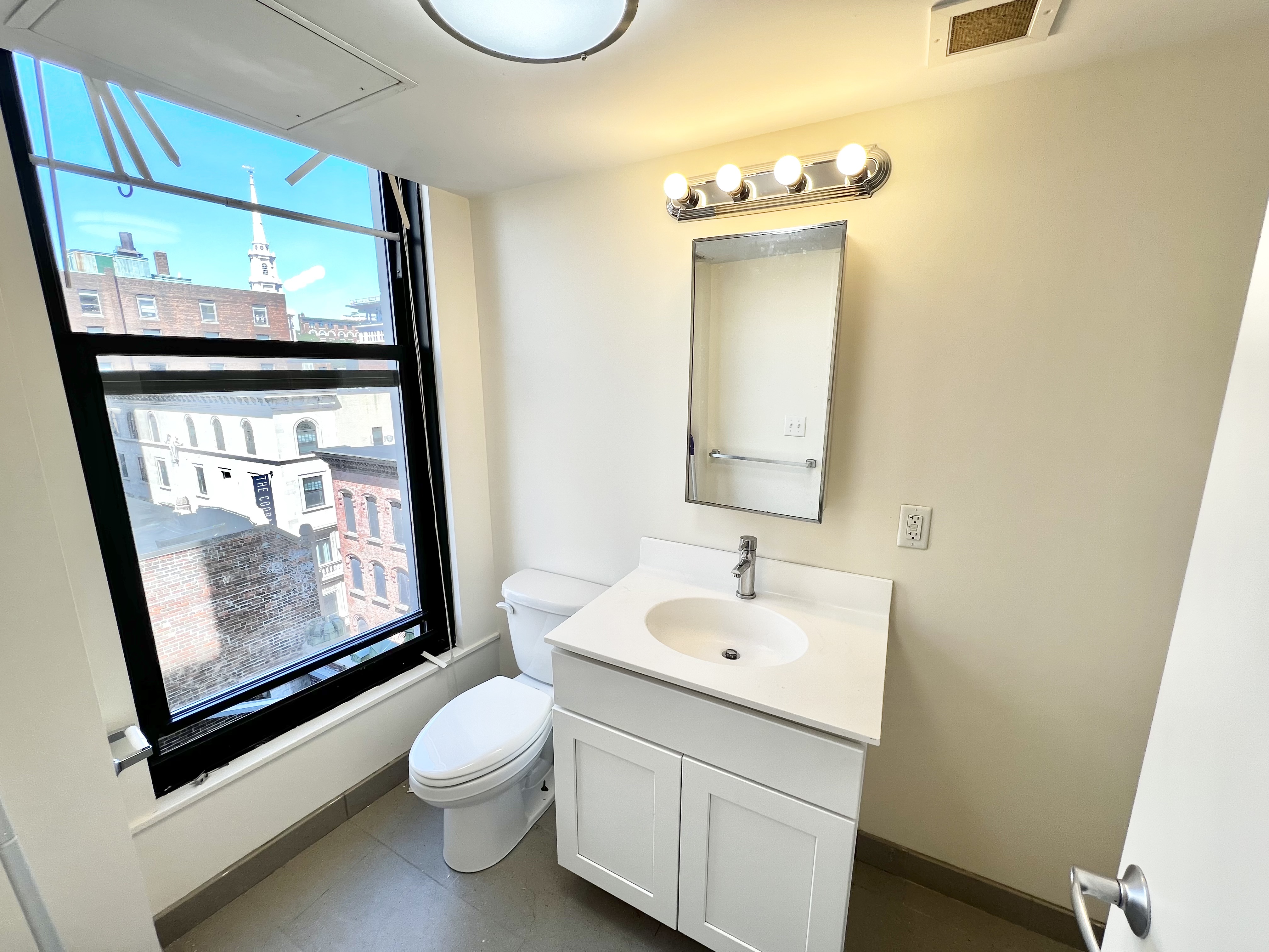 10 Winter Pl, Downtown