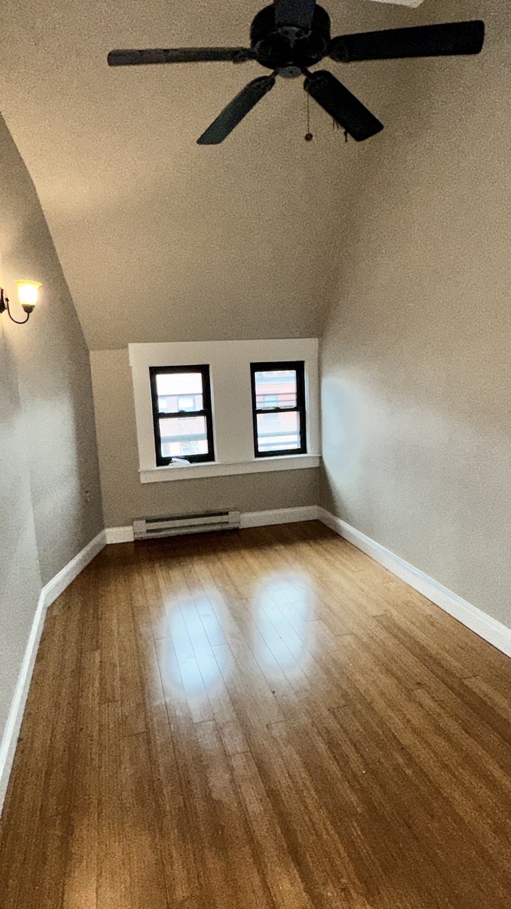 250 Newbury St, Back Bay