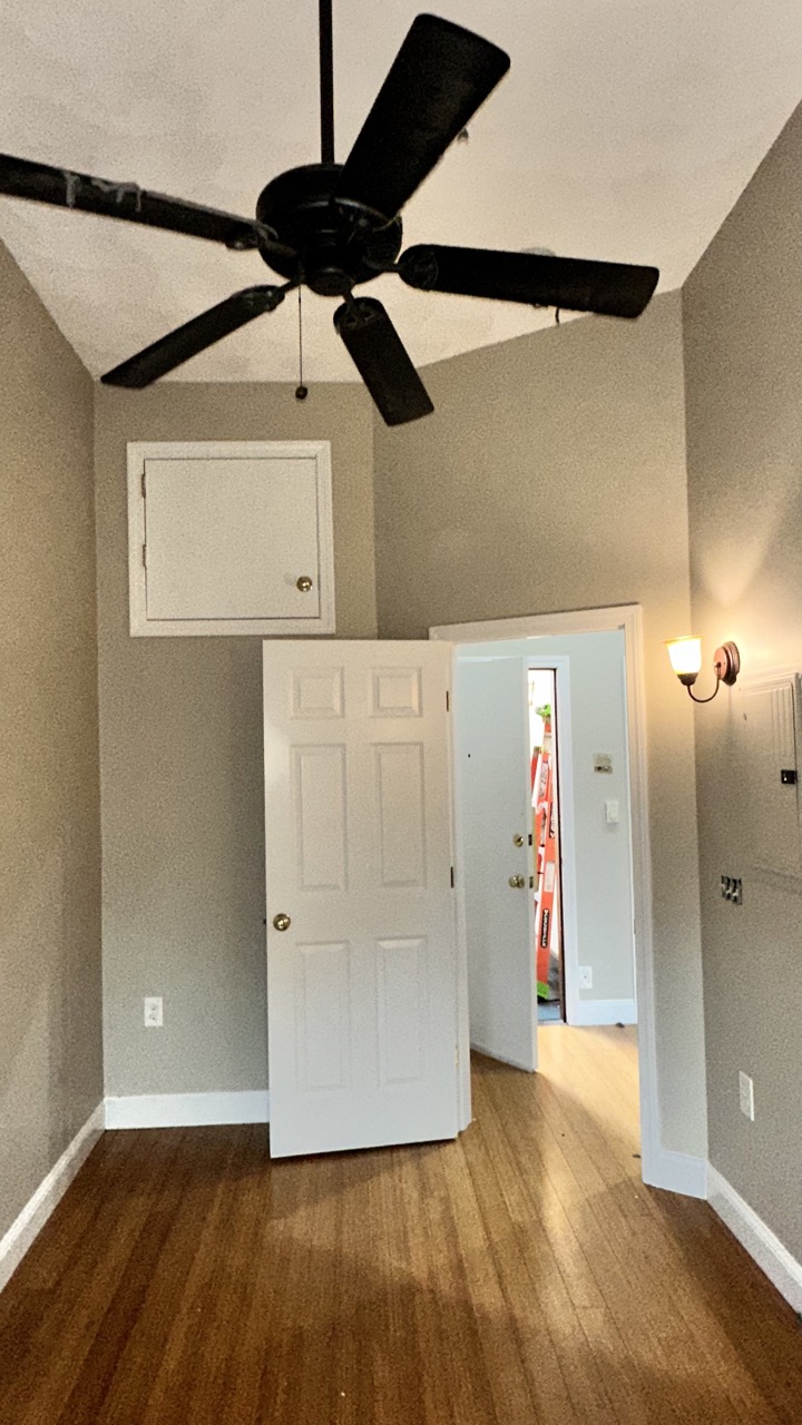 250 Newbury St, Back Bay