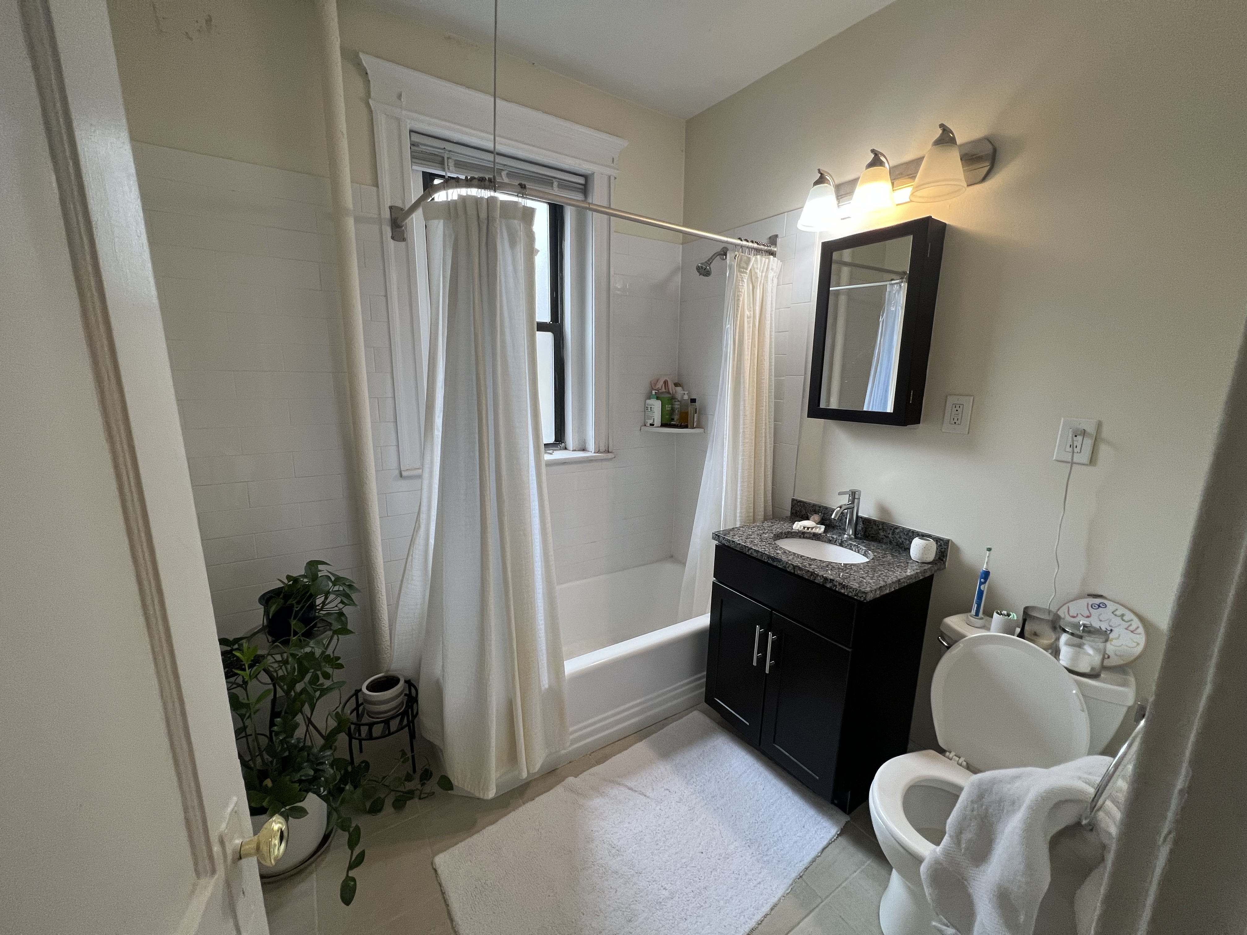 283 Saint Paul St, Longwood