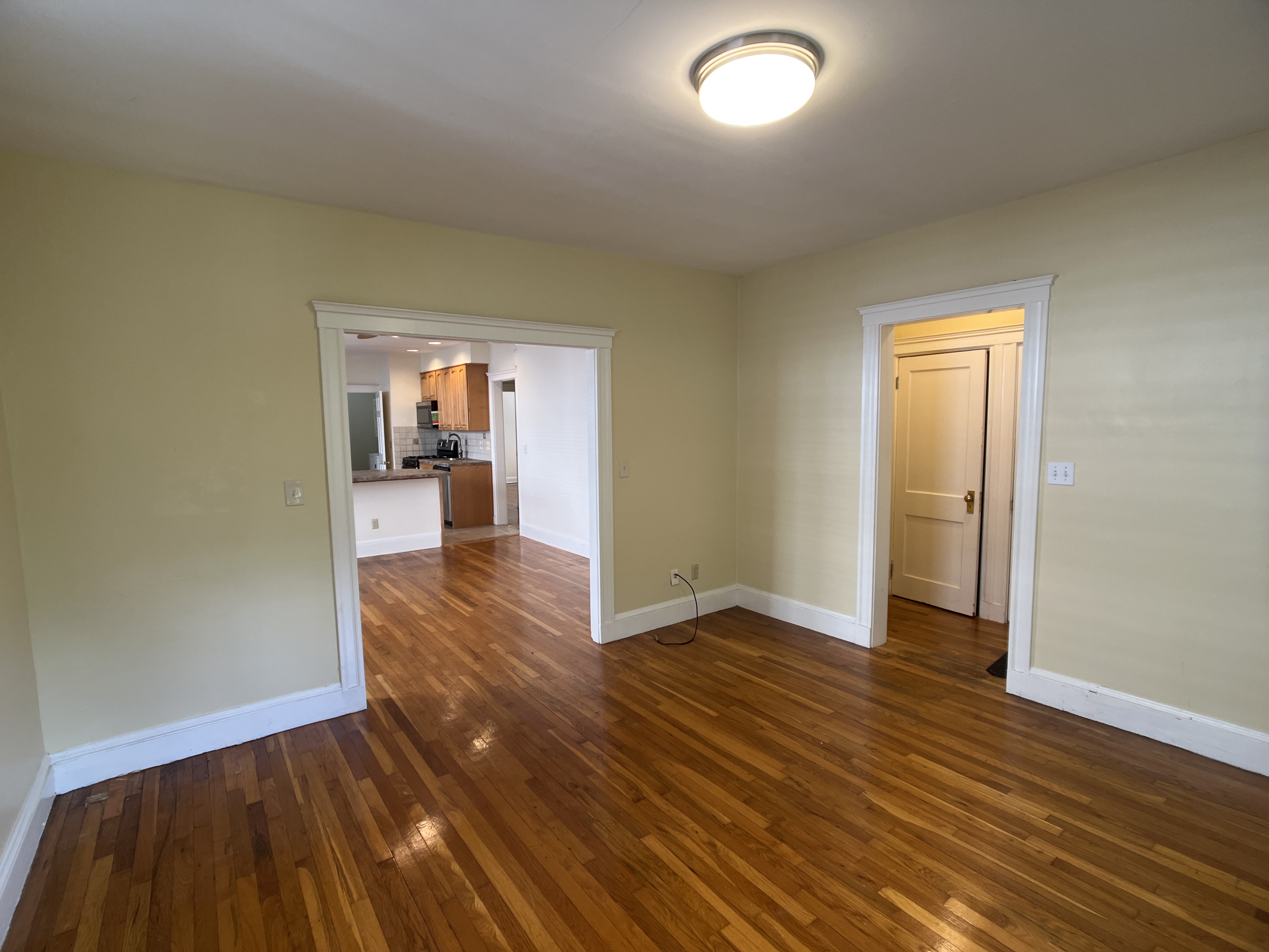 40 Gartland St, Jamaica Plain