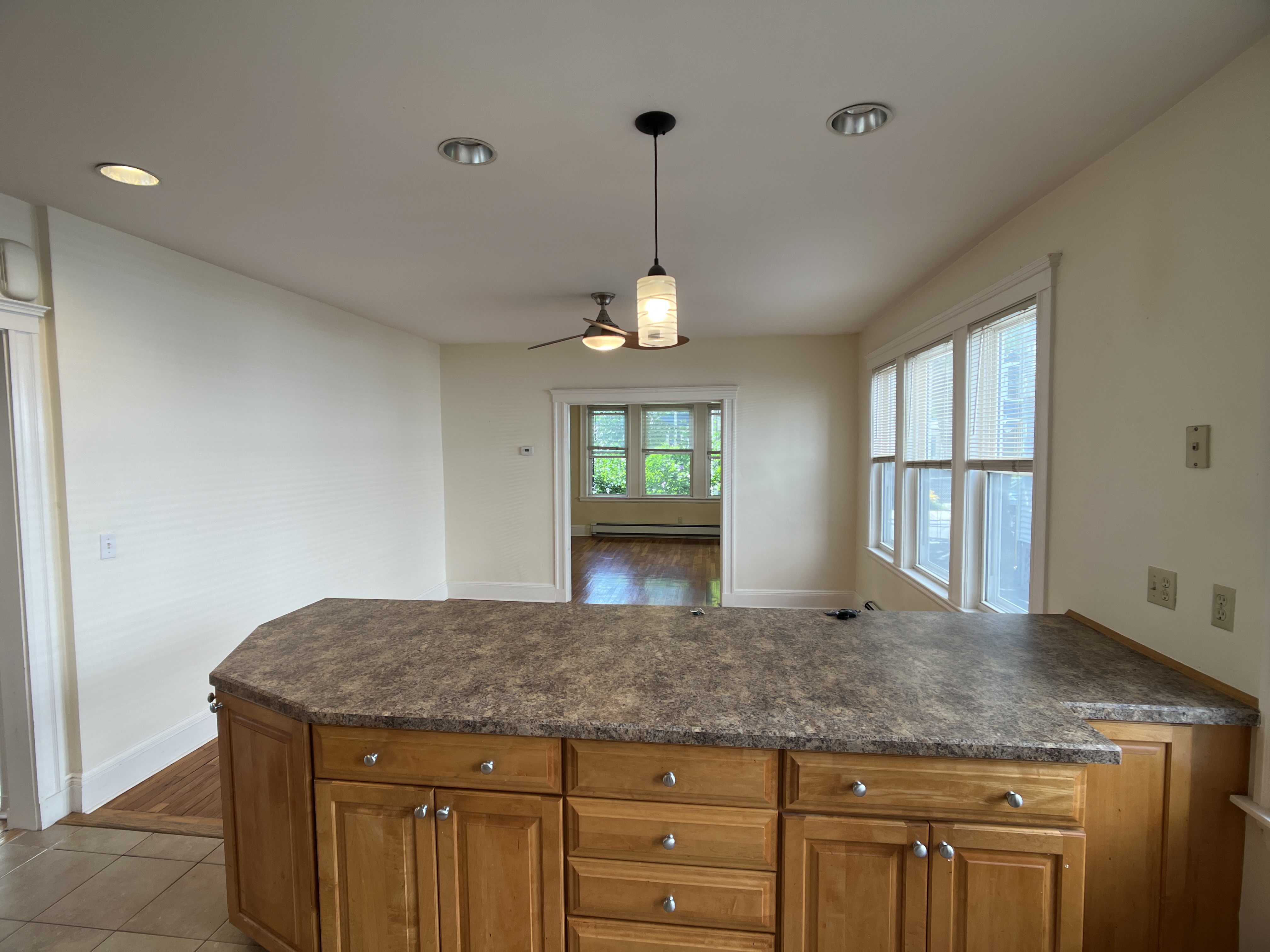 40 Gartland St, Jamaica Plain