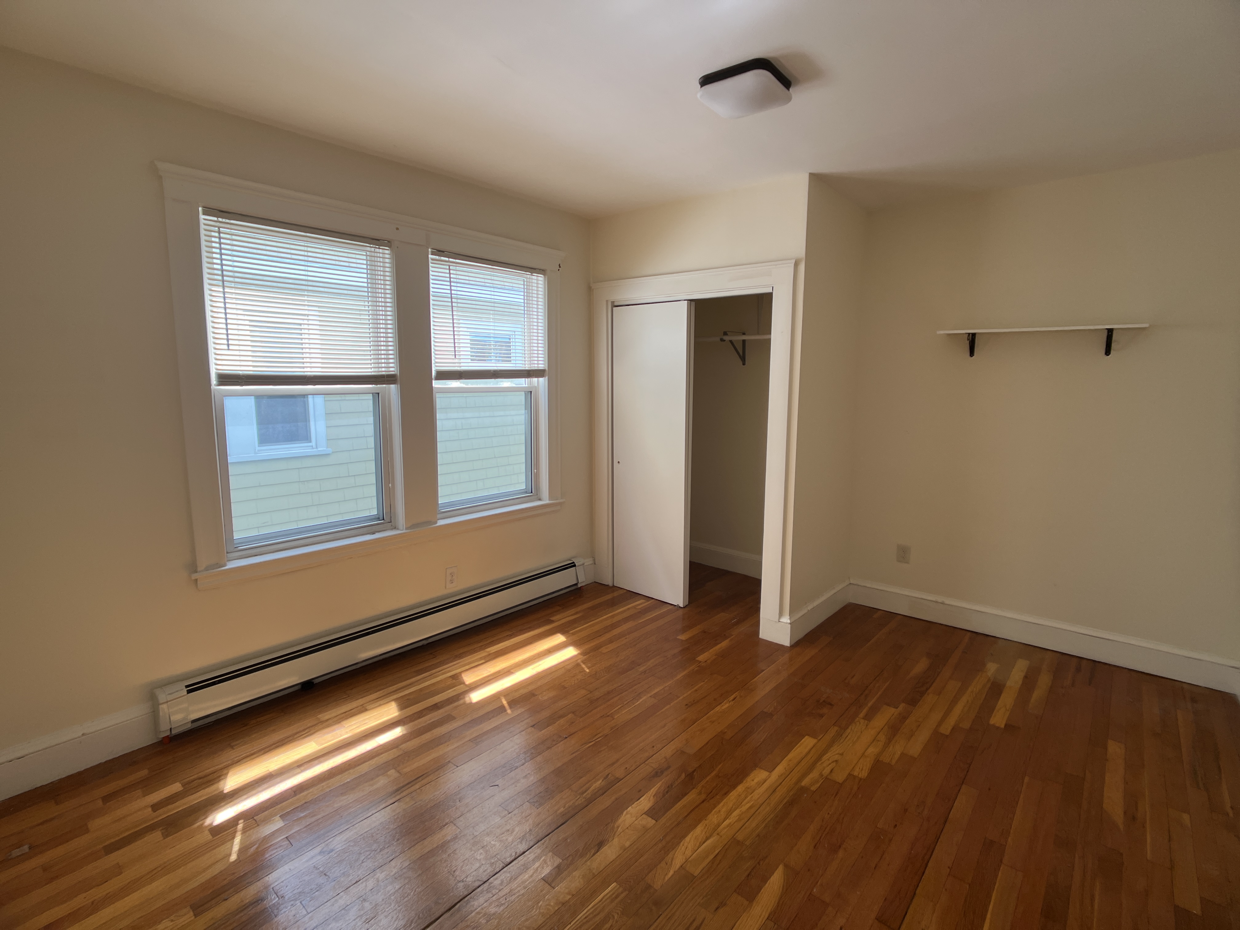 40 Gartland St, Jamaica Plain