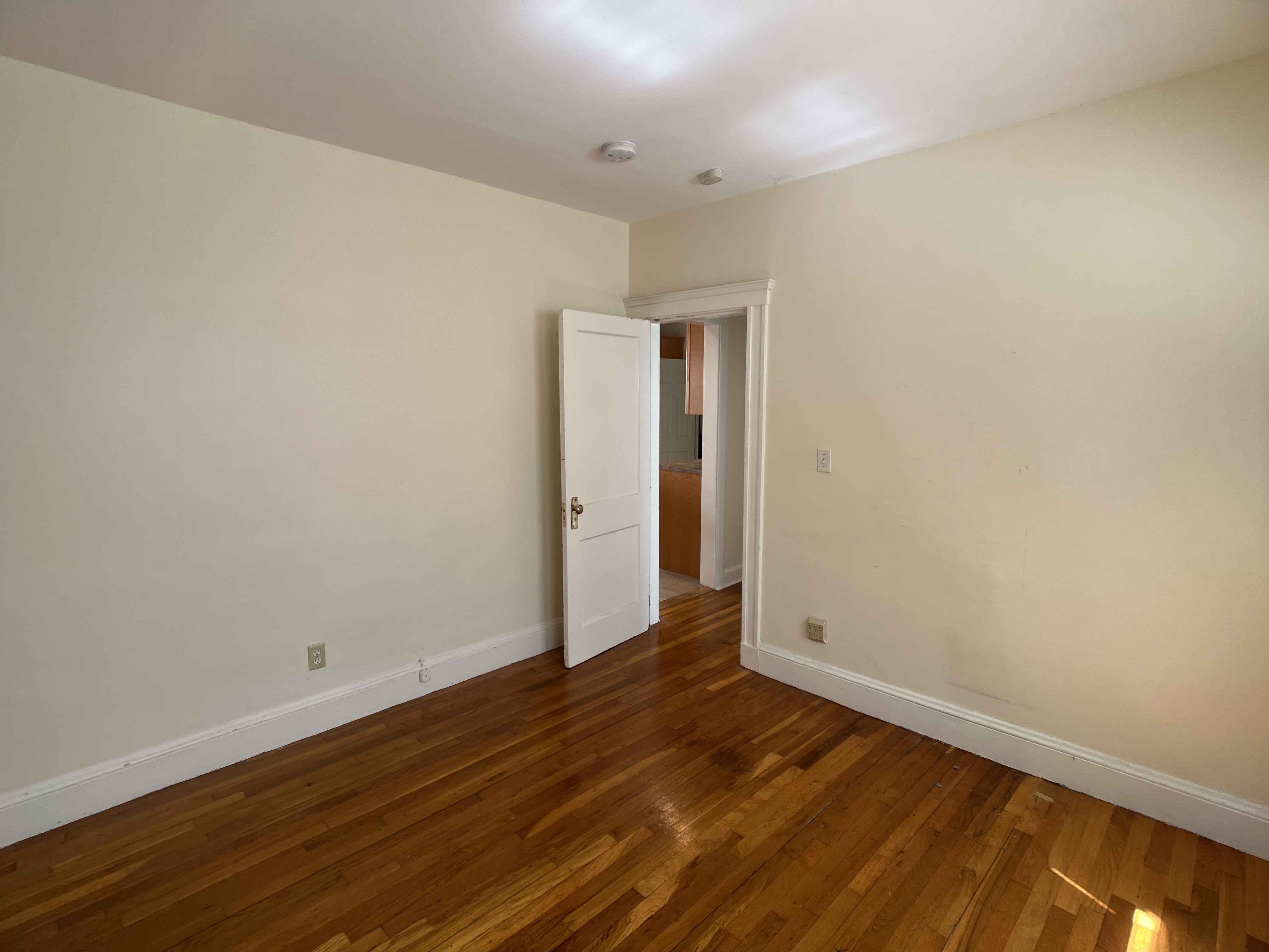 40 Gartland St, Jamaica Plain