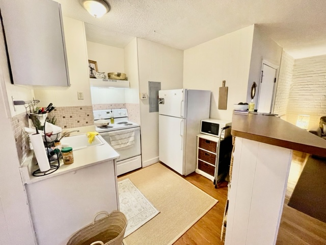 37 Tileston St, North End