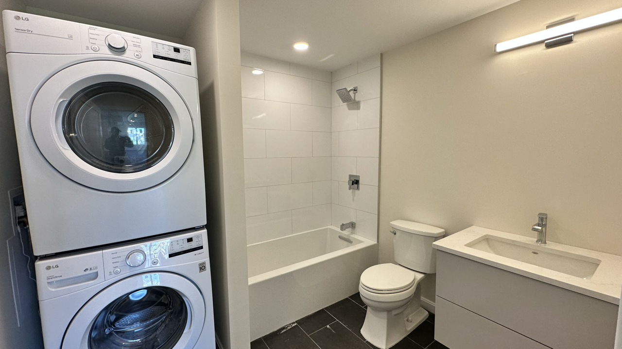 458 Washington St, Brighton