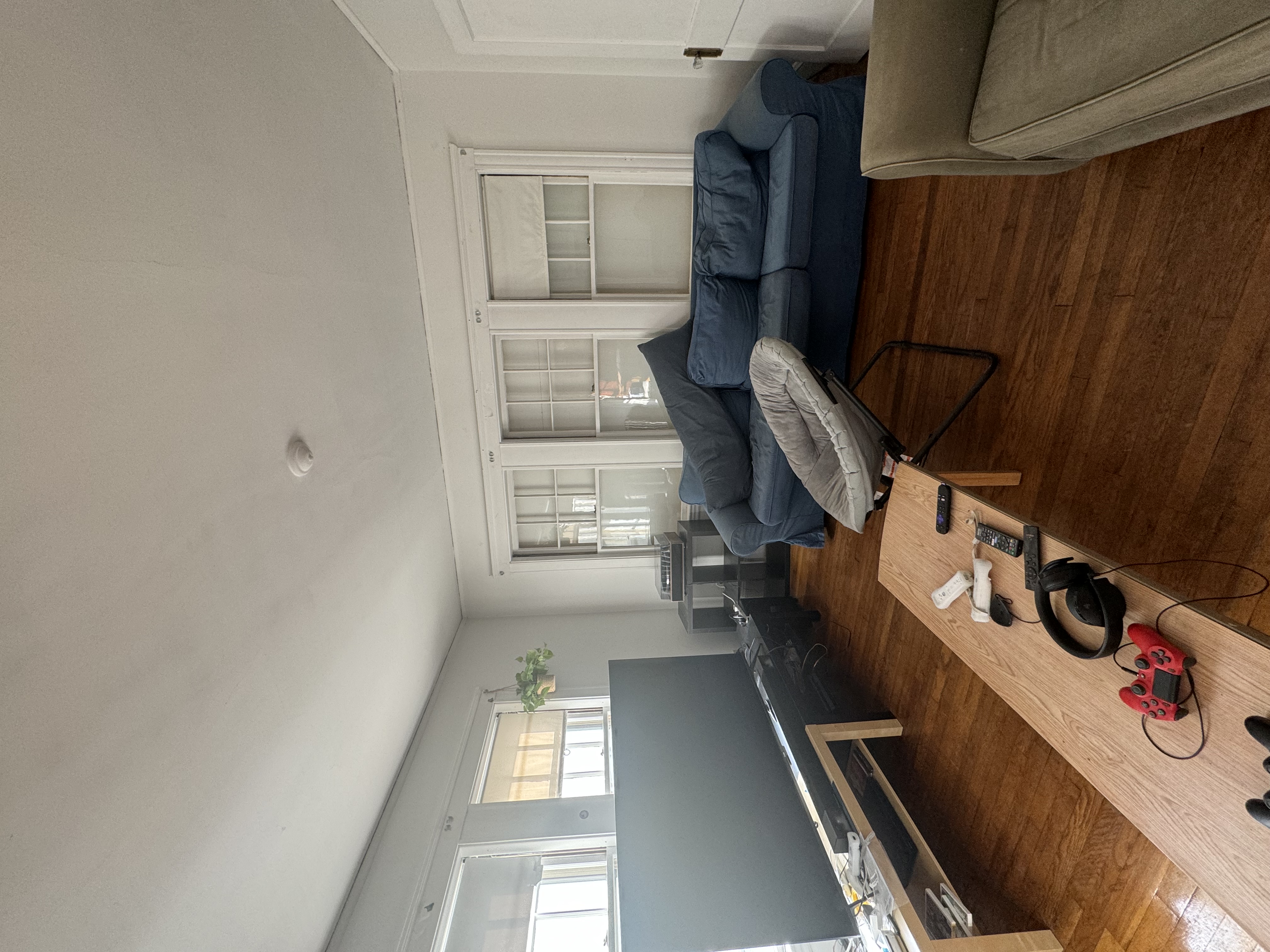 15 Upland Rd, West Somerville