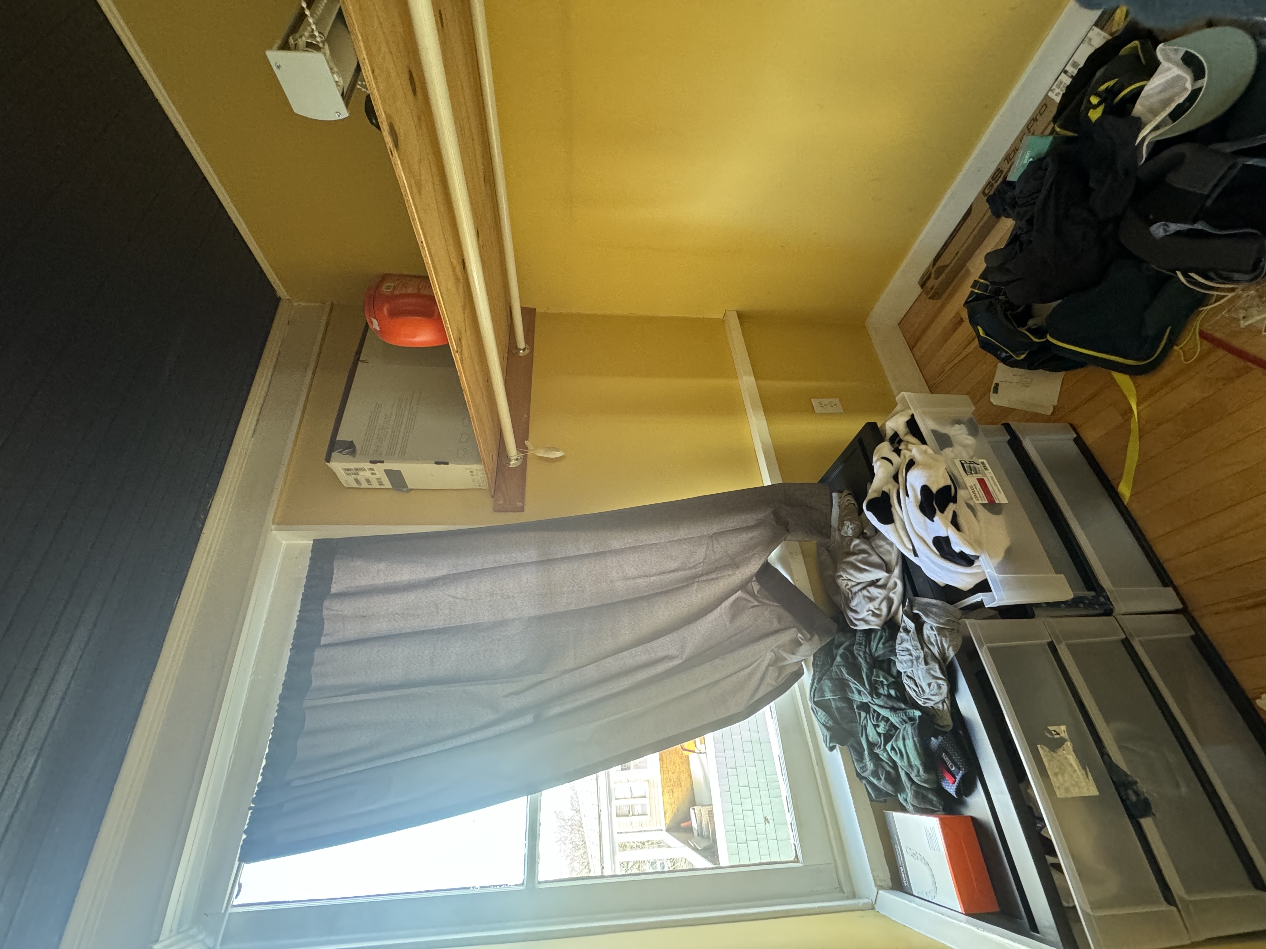 15 Upland Rd, West Somerville