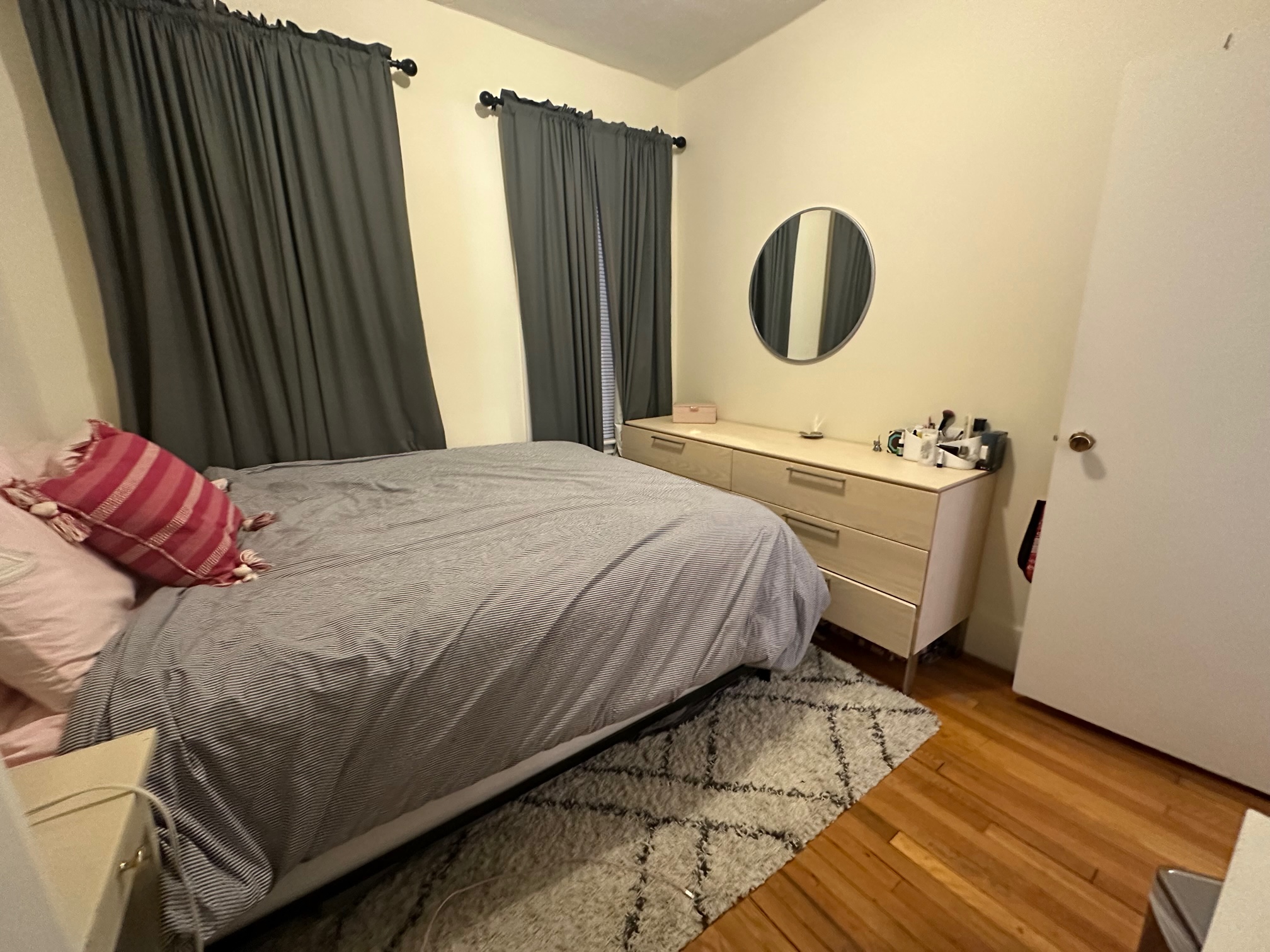 11 Irving St, Beacon Hill