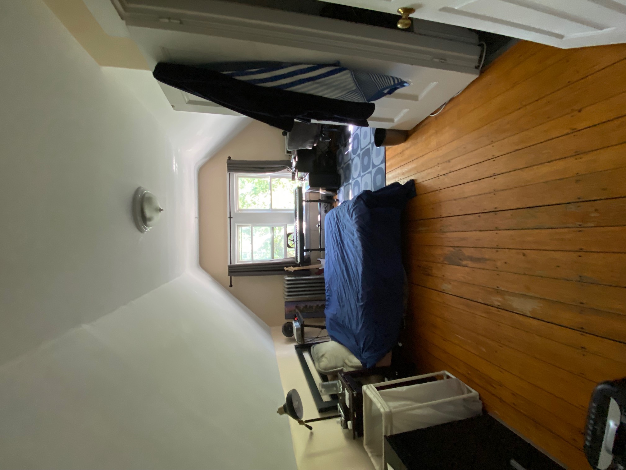 47 Meacham Rd, Davis Square