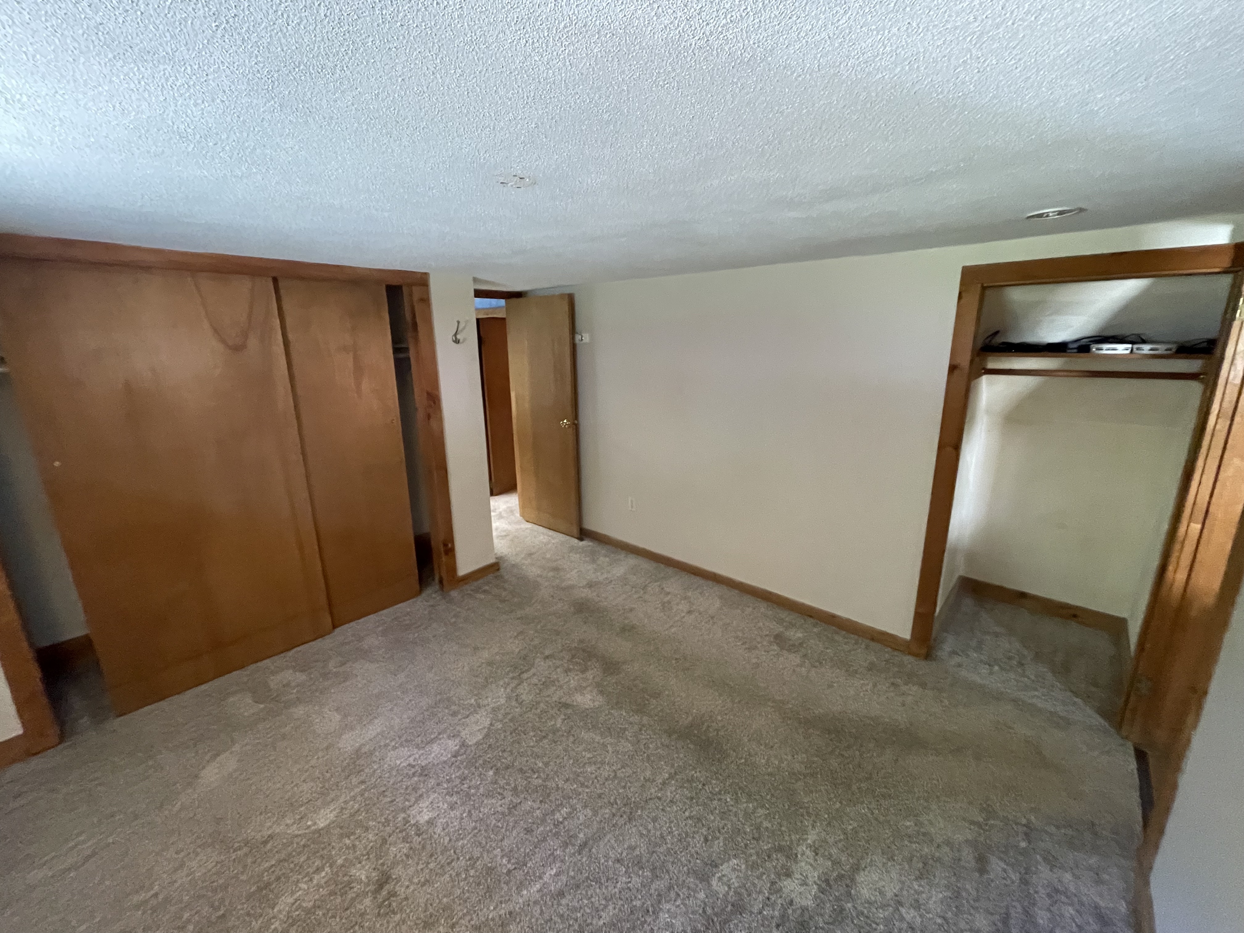 340 Albion St, West Side