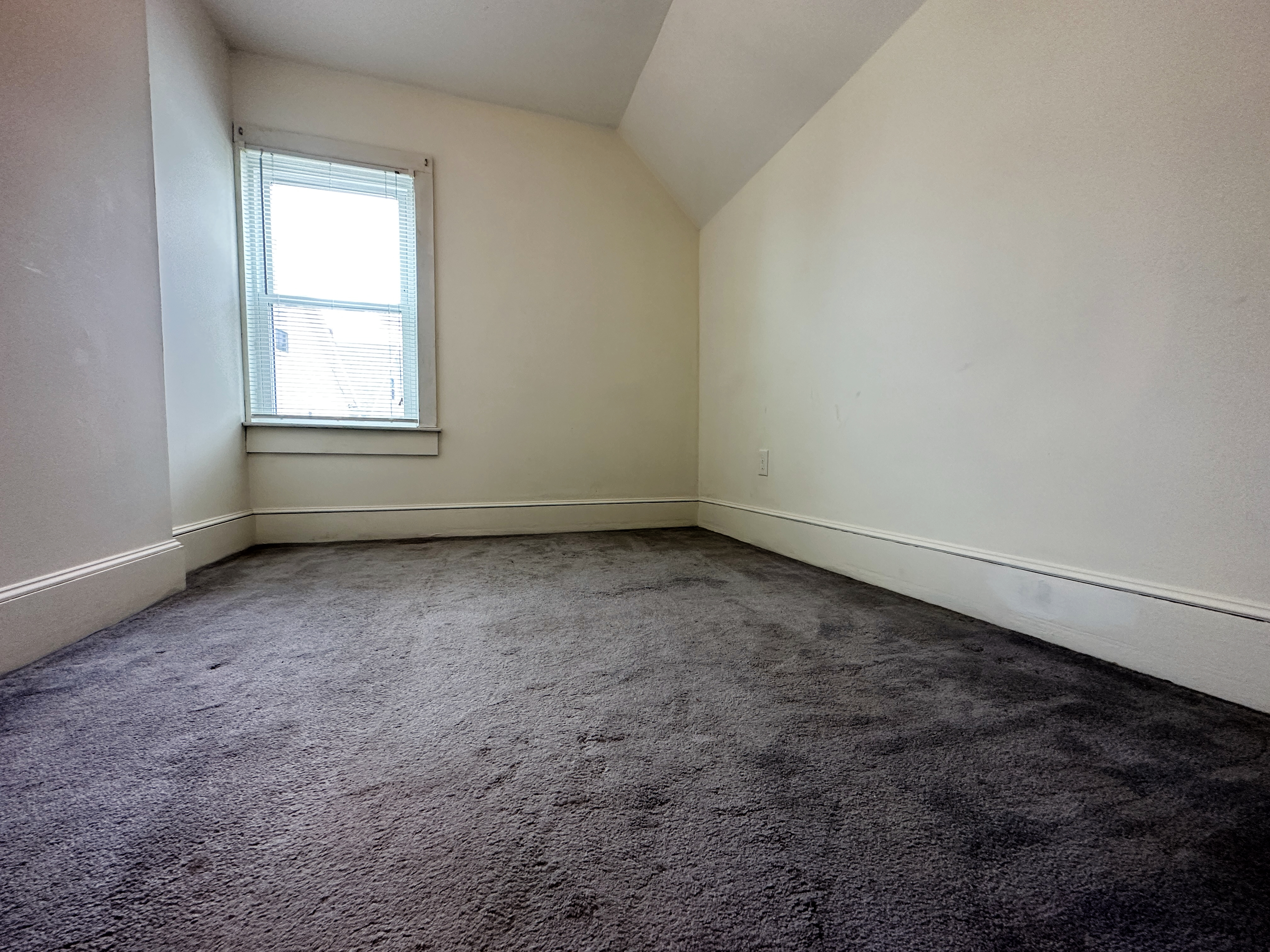 9 Shawmut St, Malden