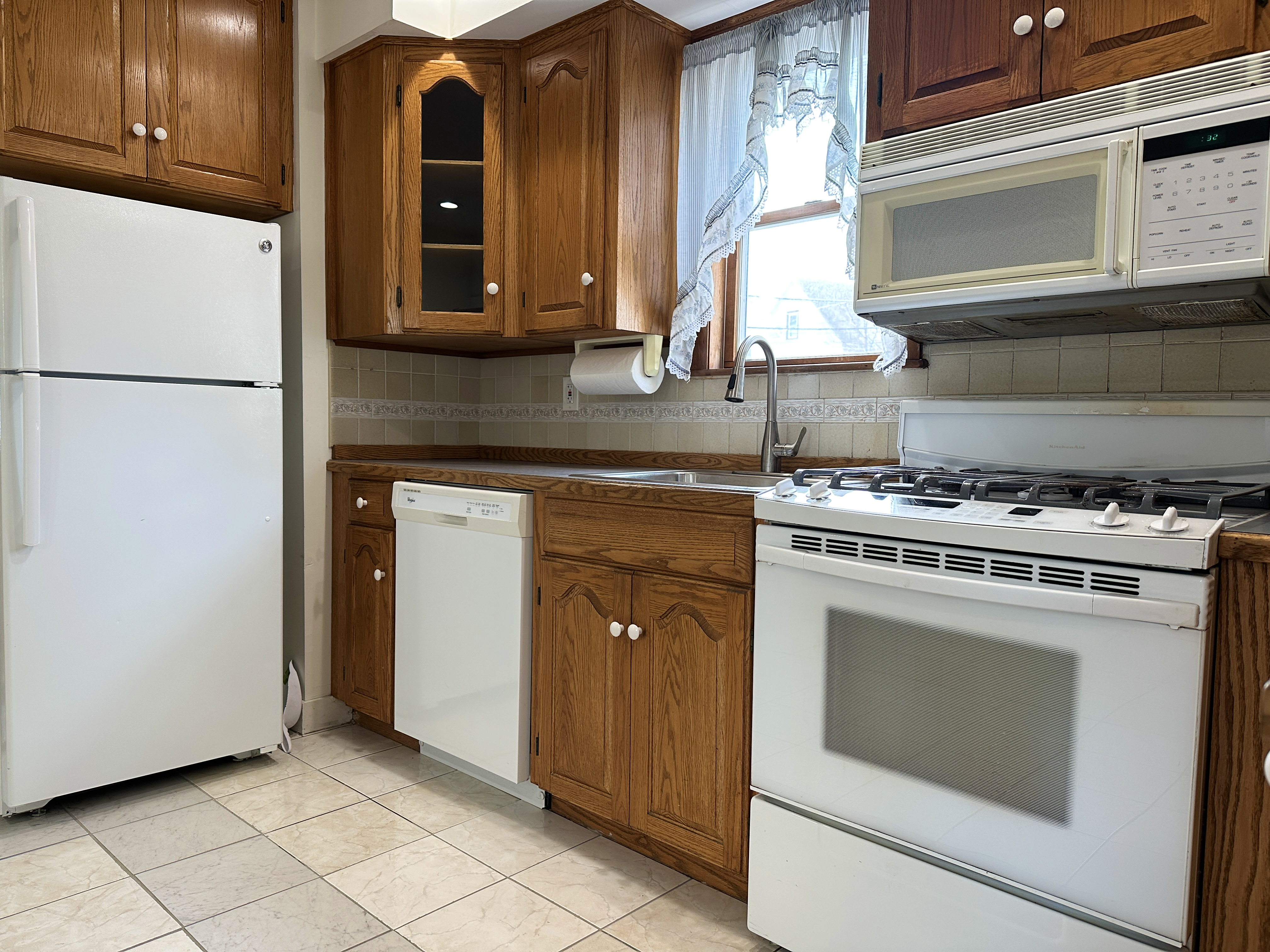 9 Shawmut St, Malden