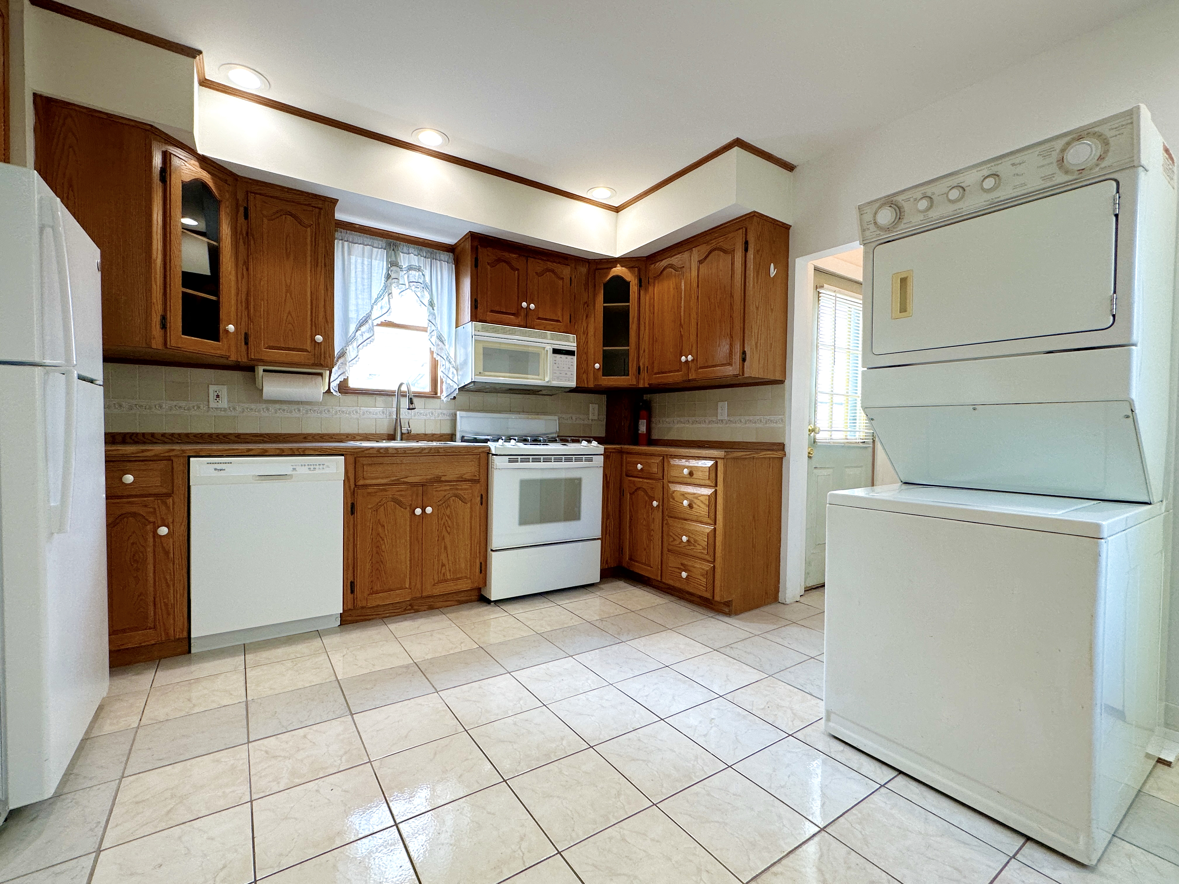 9 Shawmut St, Malden