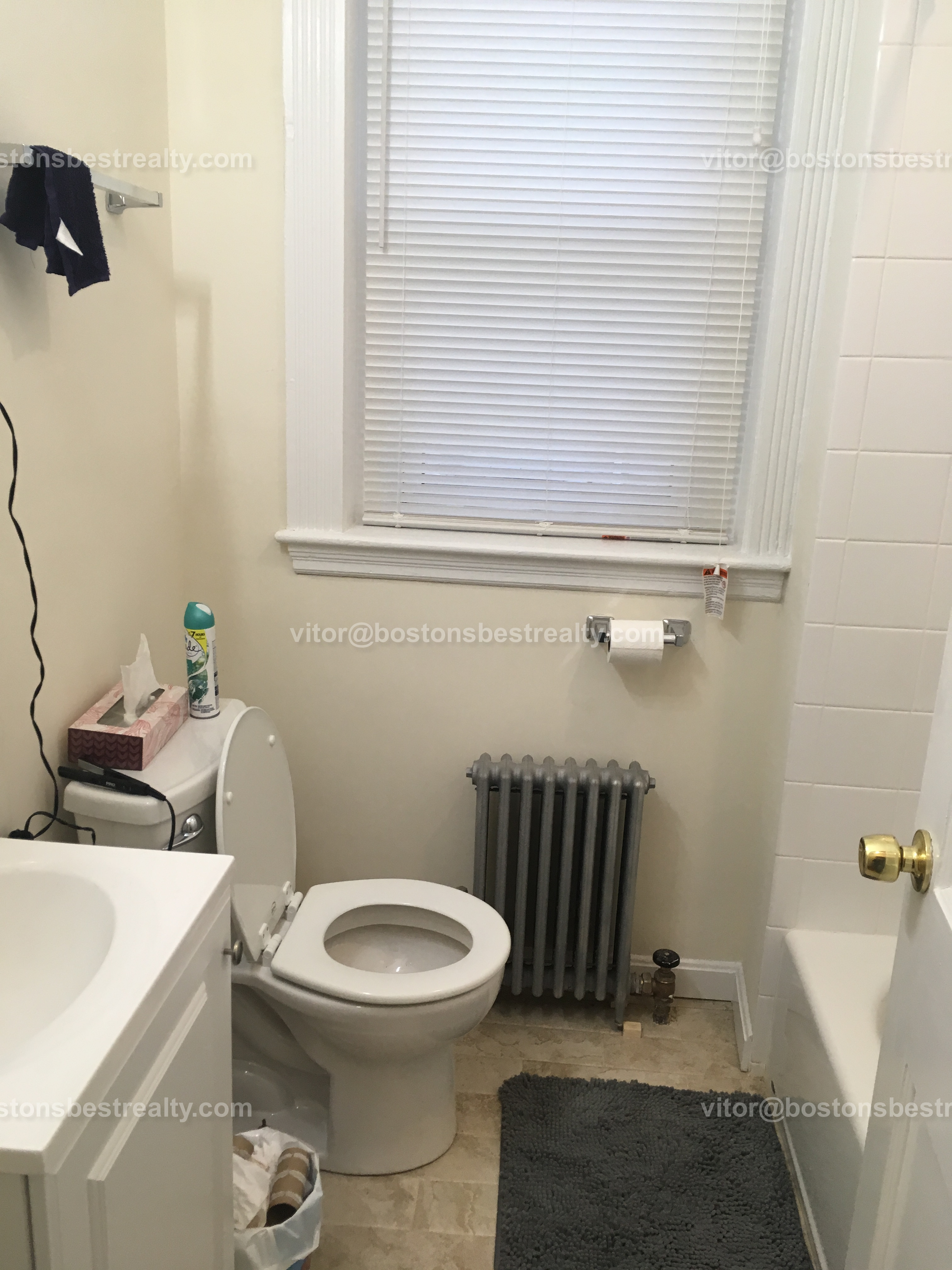 11 Englewood Ave, Washington Square