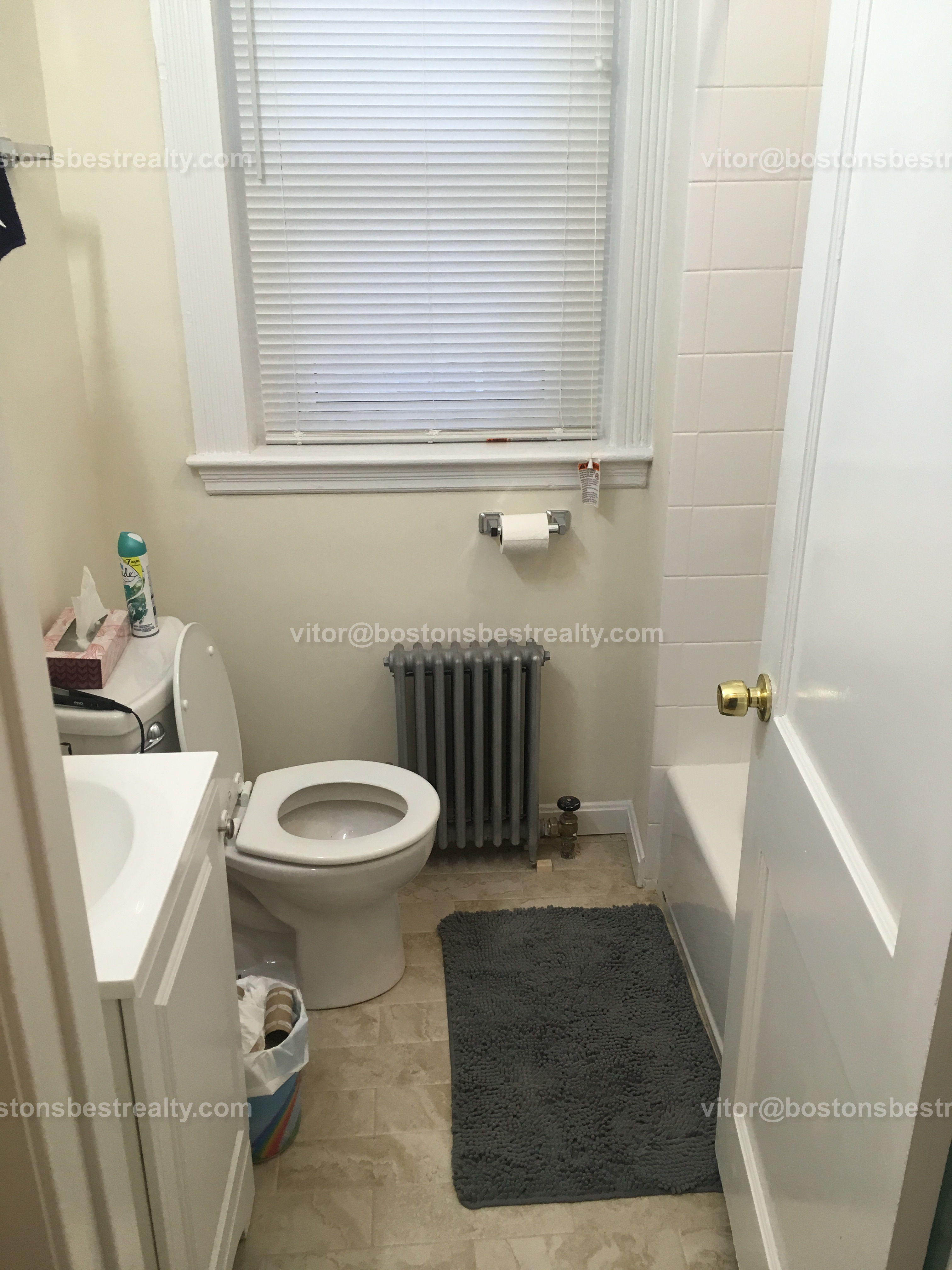 11 Englewood Ave, Washington Square