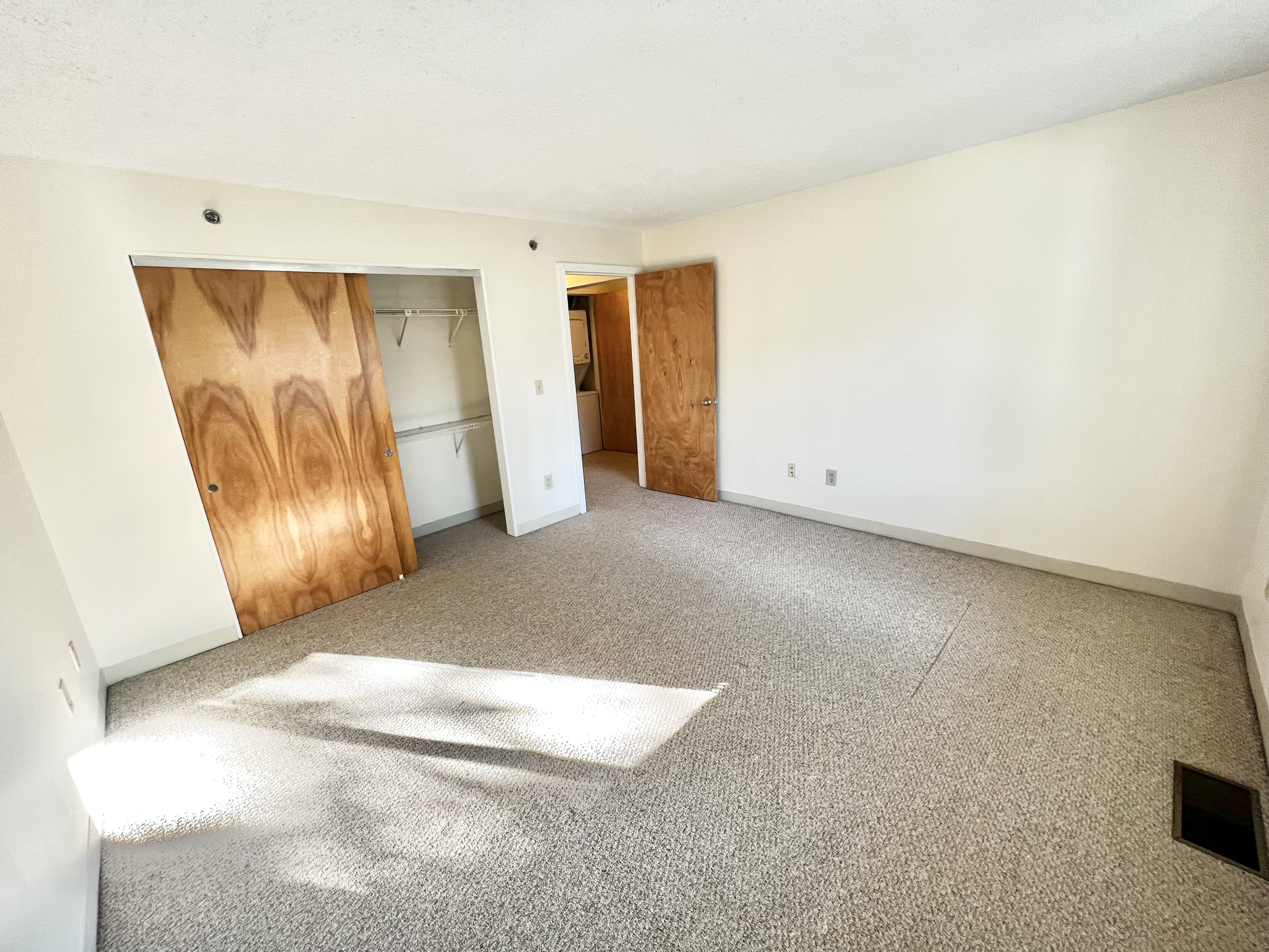 140 North Beacon St, Brighton