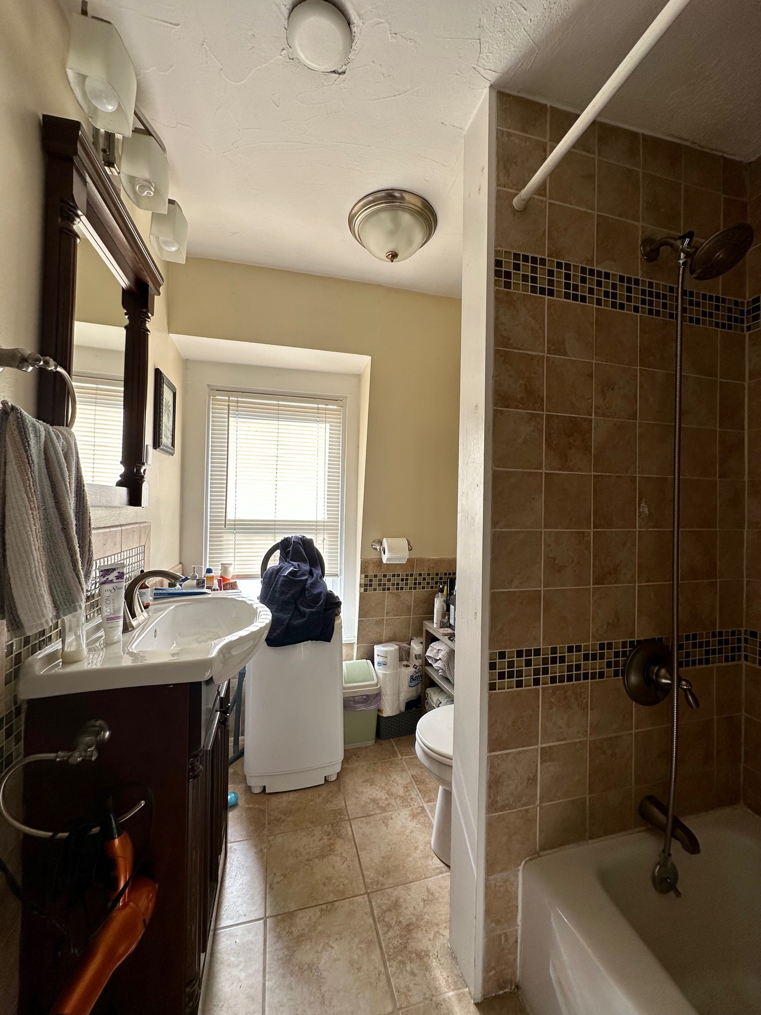 145 Highland Ave, Gilman Square