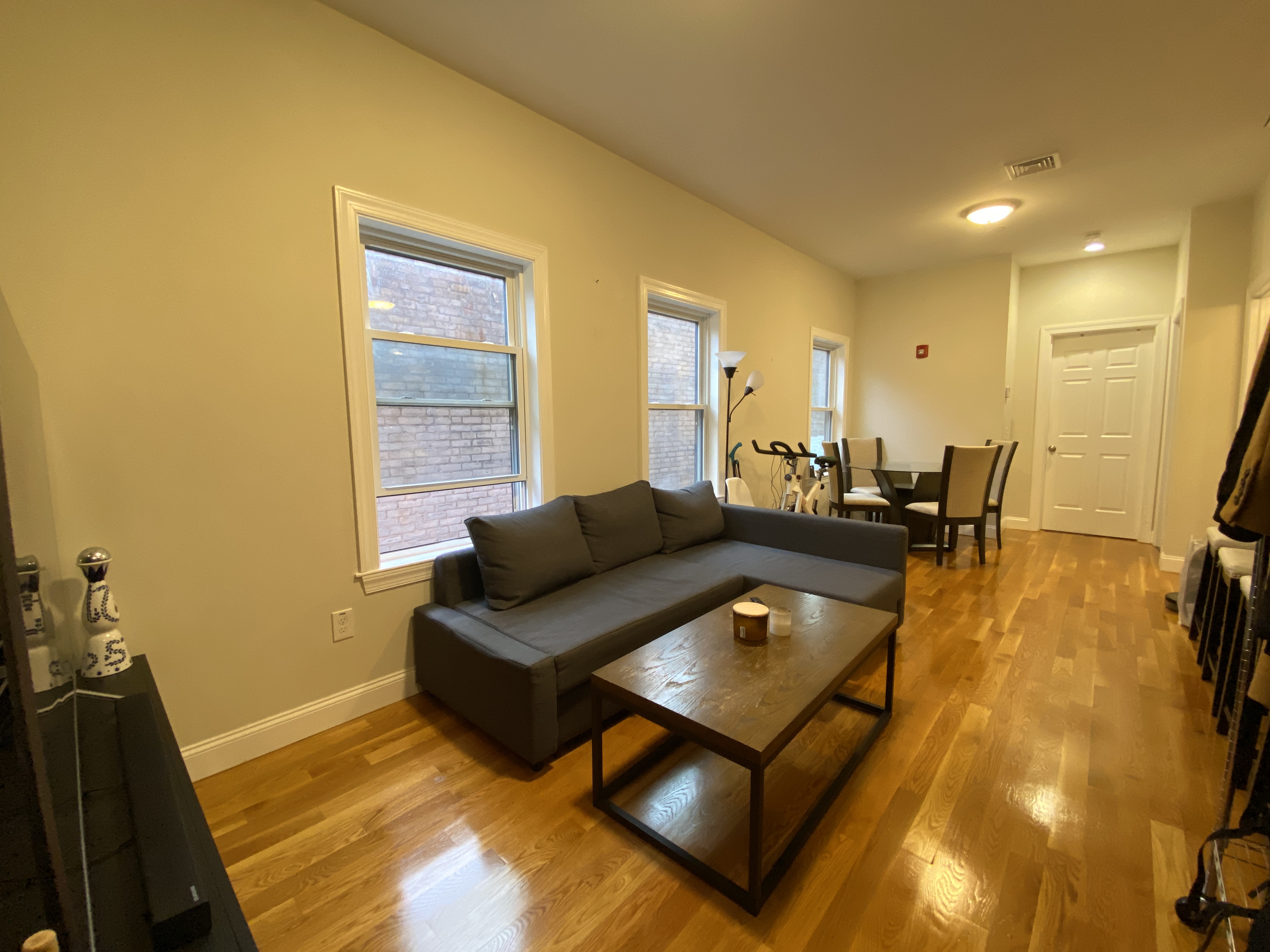 77 Newbury Ave, Quincy