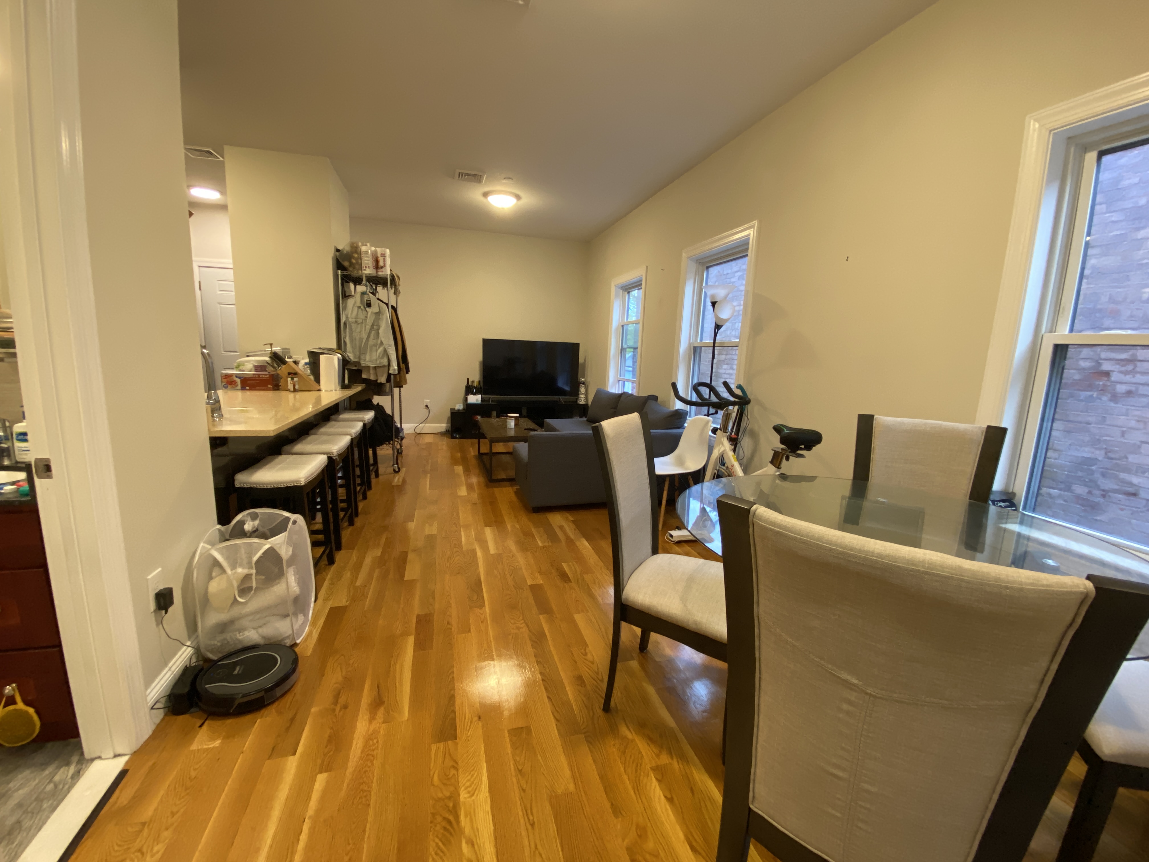 77 Newbury Ave, Quincy