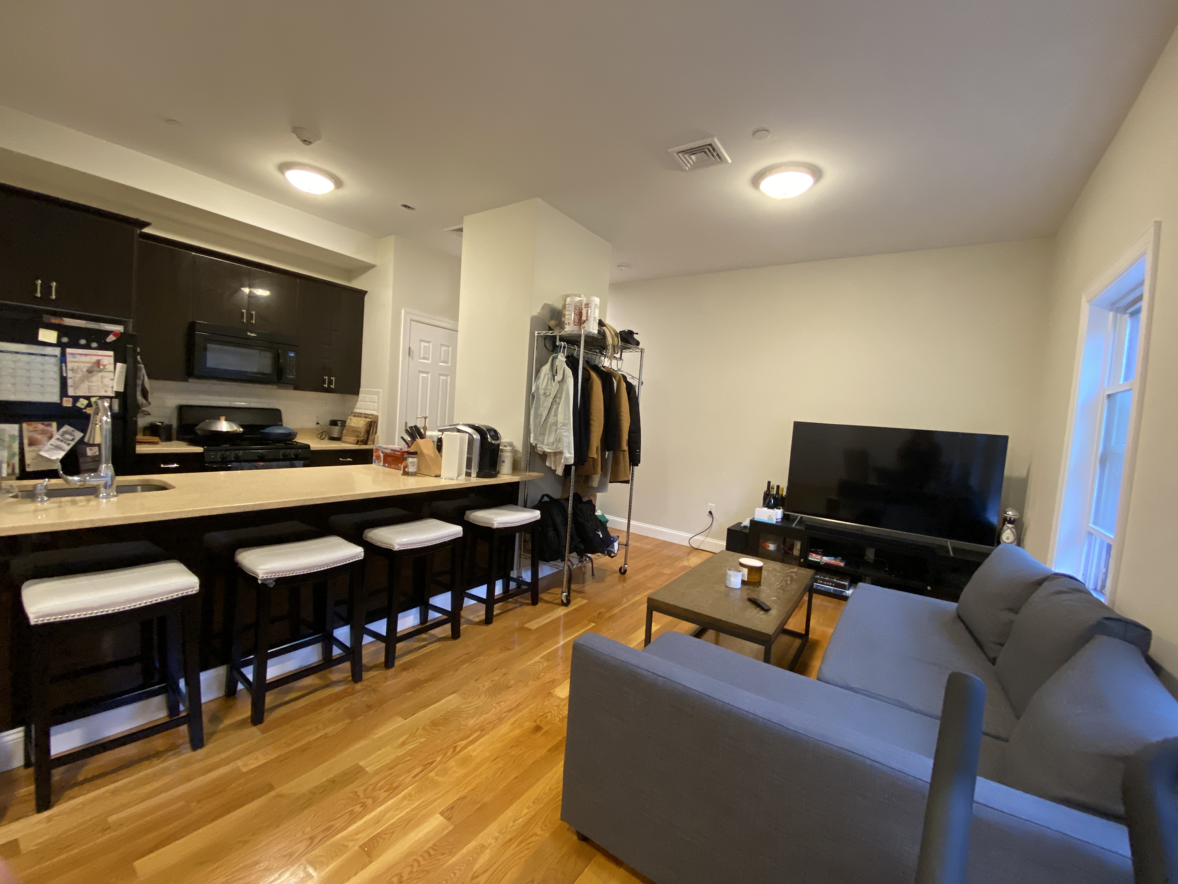 77 Newbury Ave, Quincy