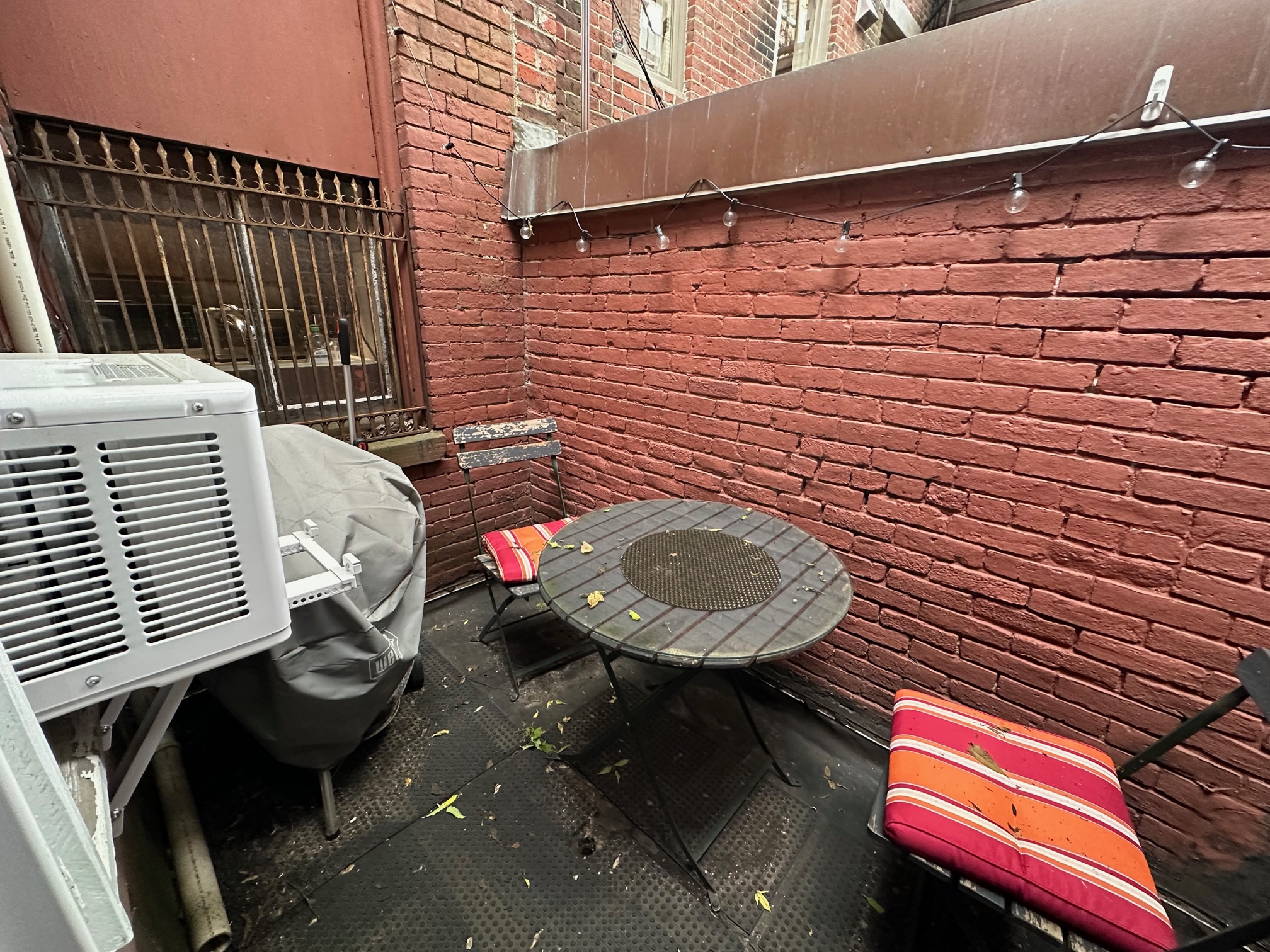 32 Irving St, Beacon Hill