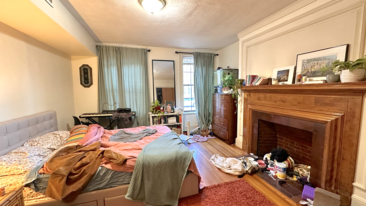 12 Dean Rd, Washington Square