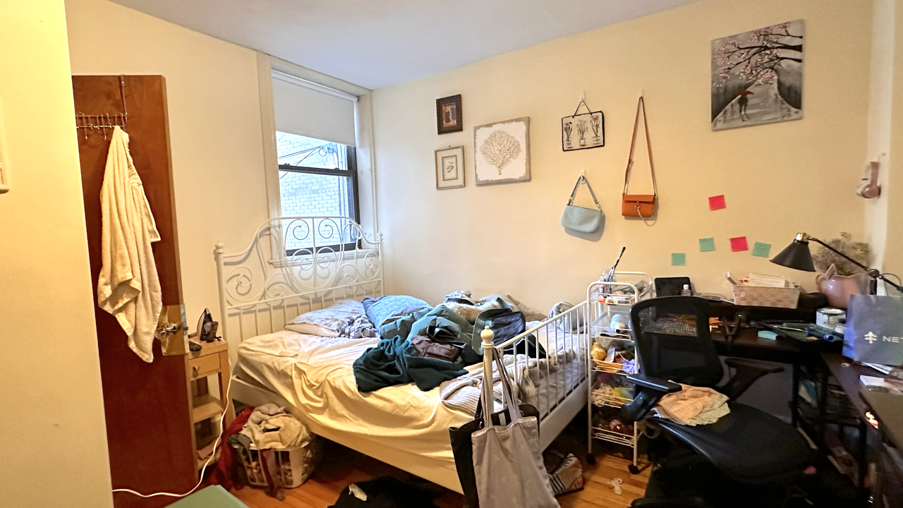 12 Dean Rd, Washington Square