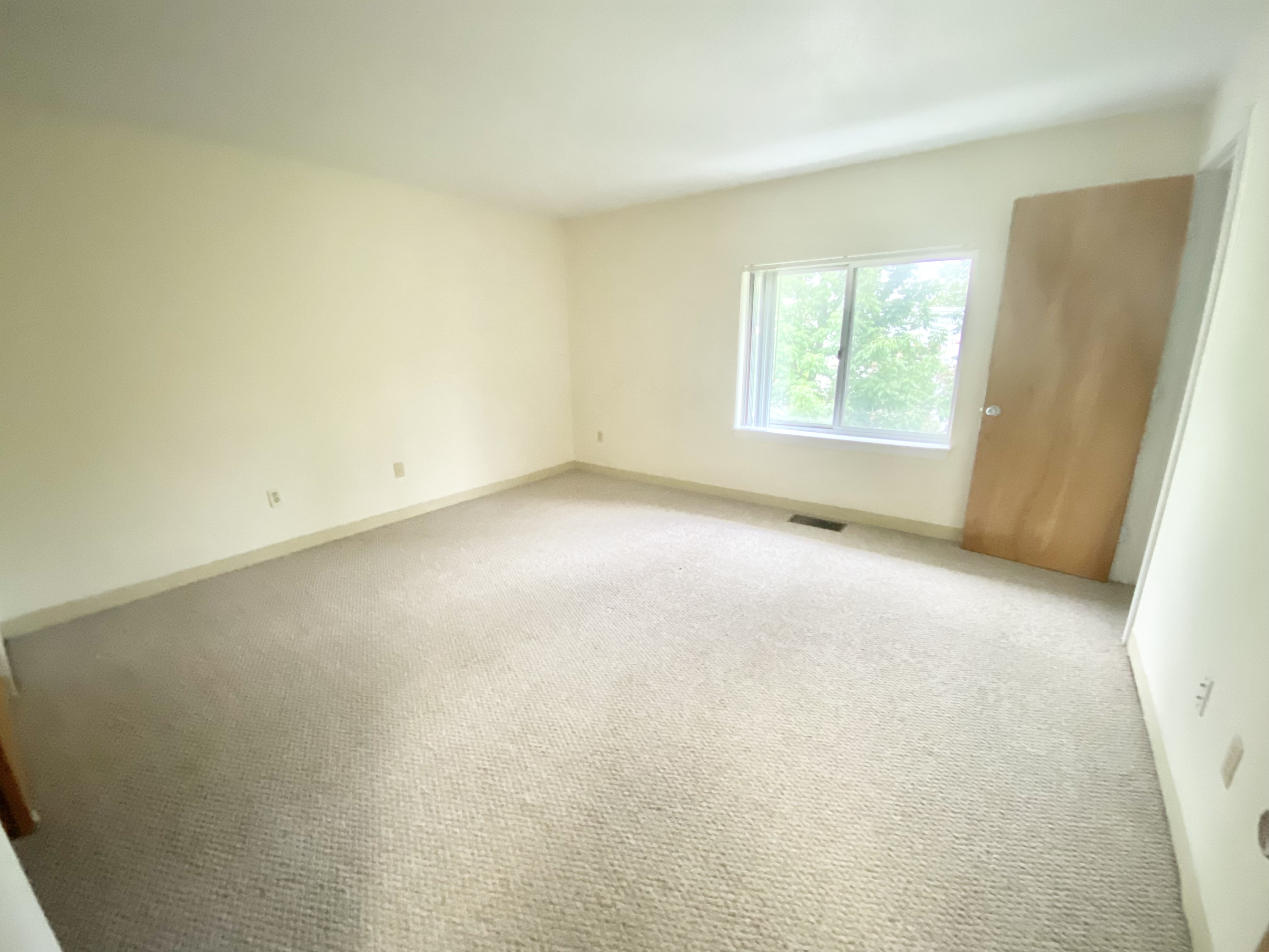 140 North Beacon St, Brighton