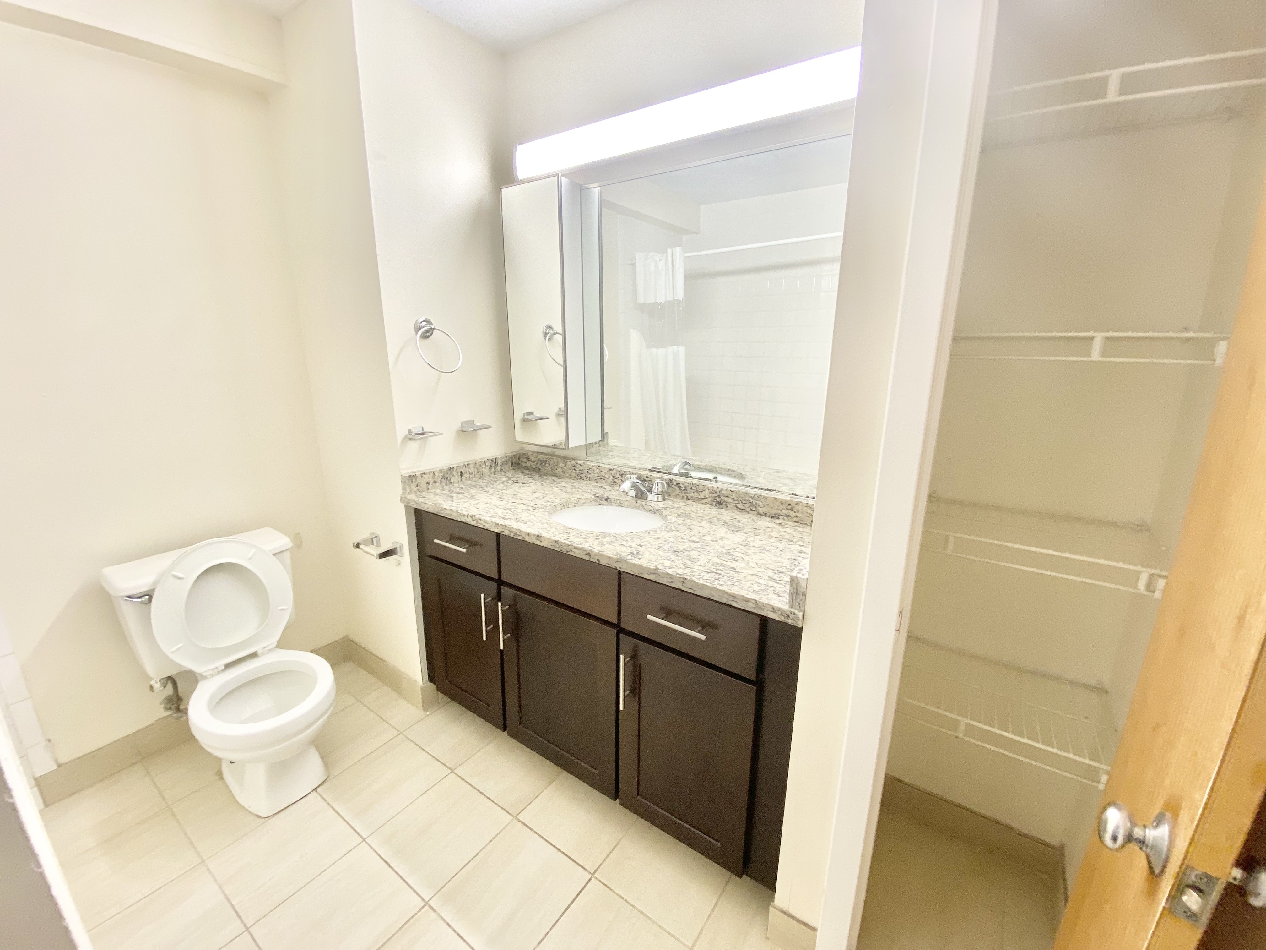 140 North Beacon St, Brighton