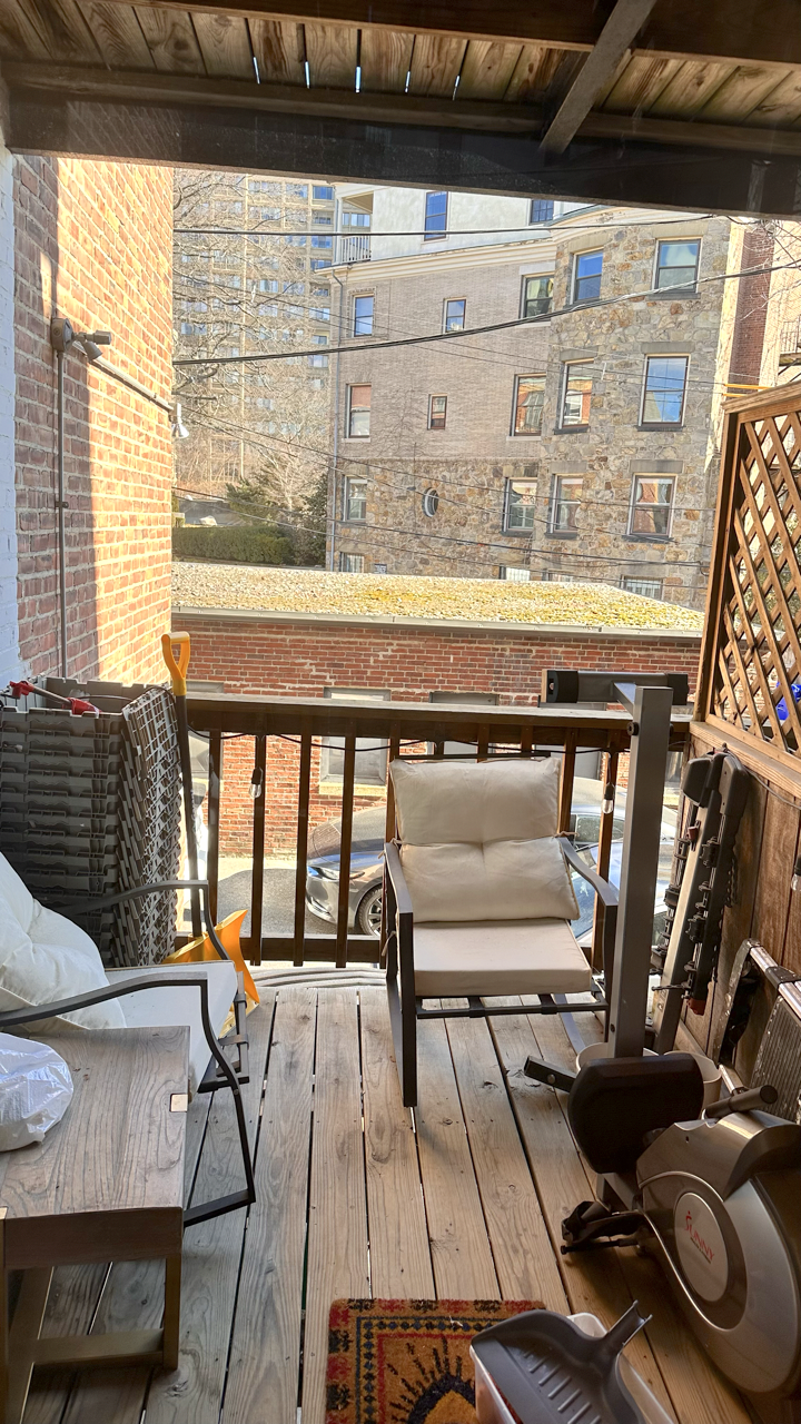 12 Dean Rd, Washington Square