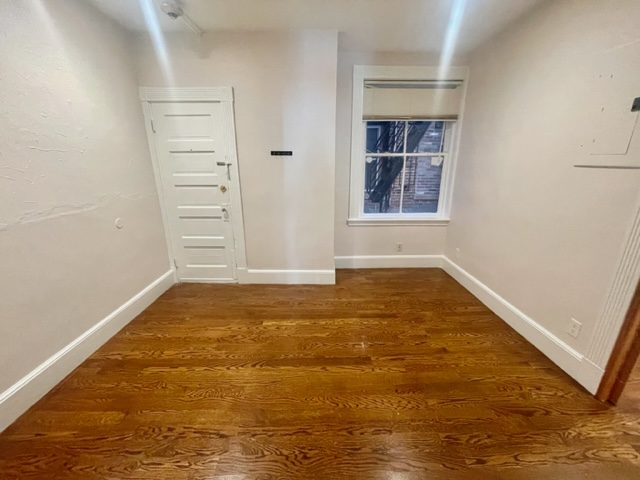 4 Garden Ct, North End