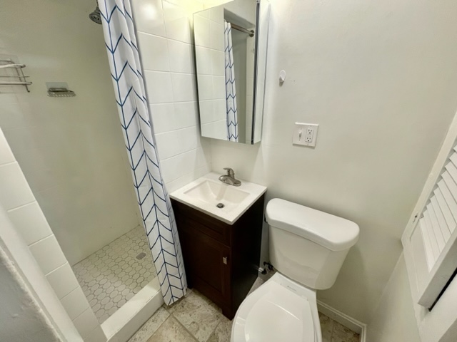 4 Garden Ct, North End