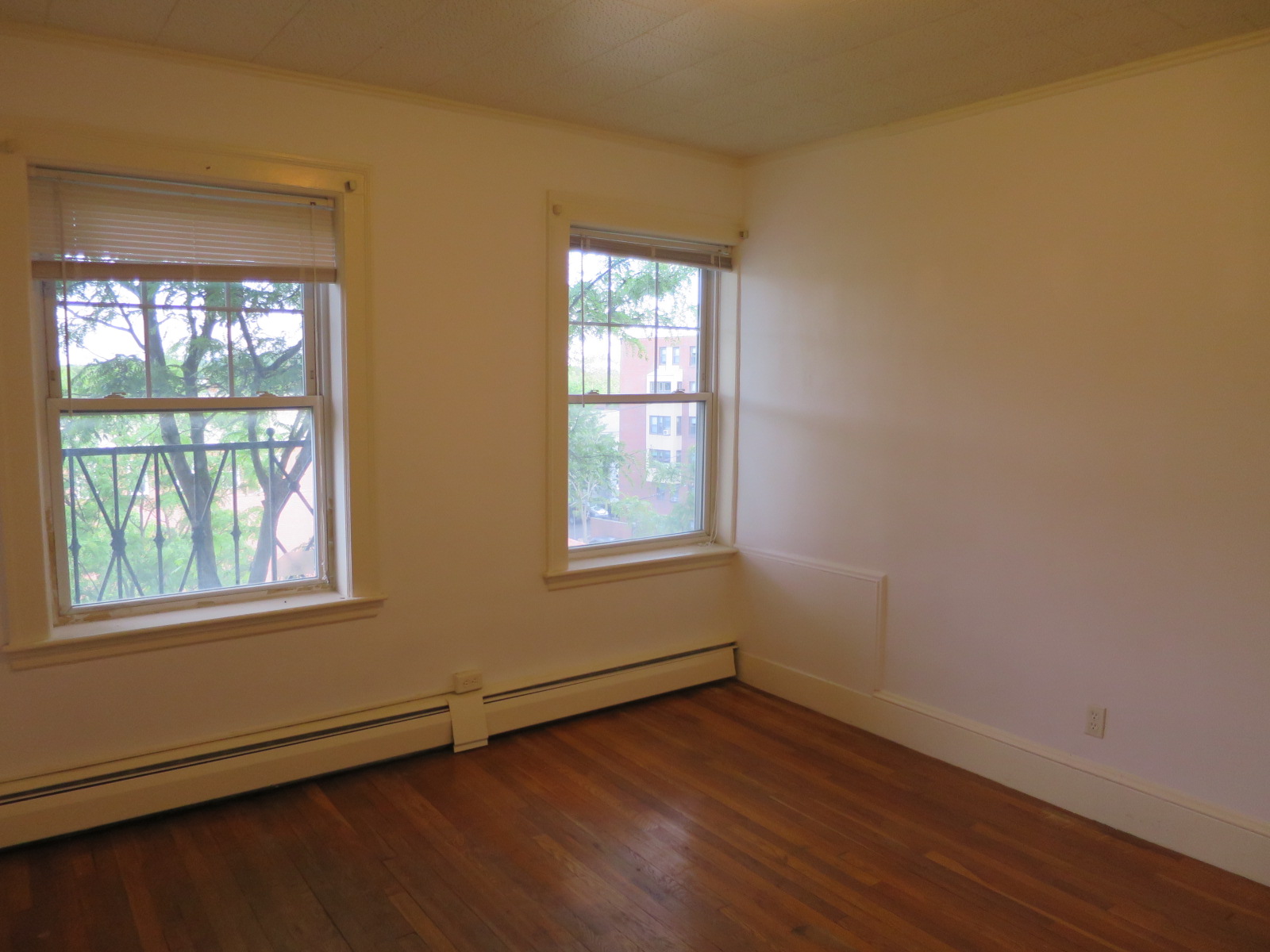 36 College Ave, Davis Square