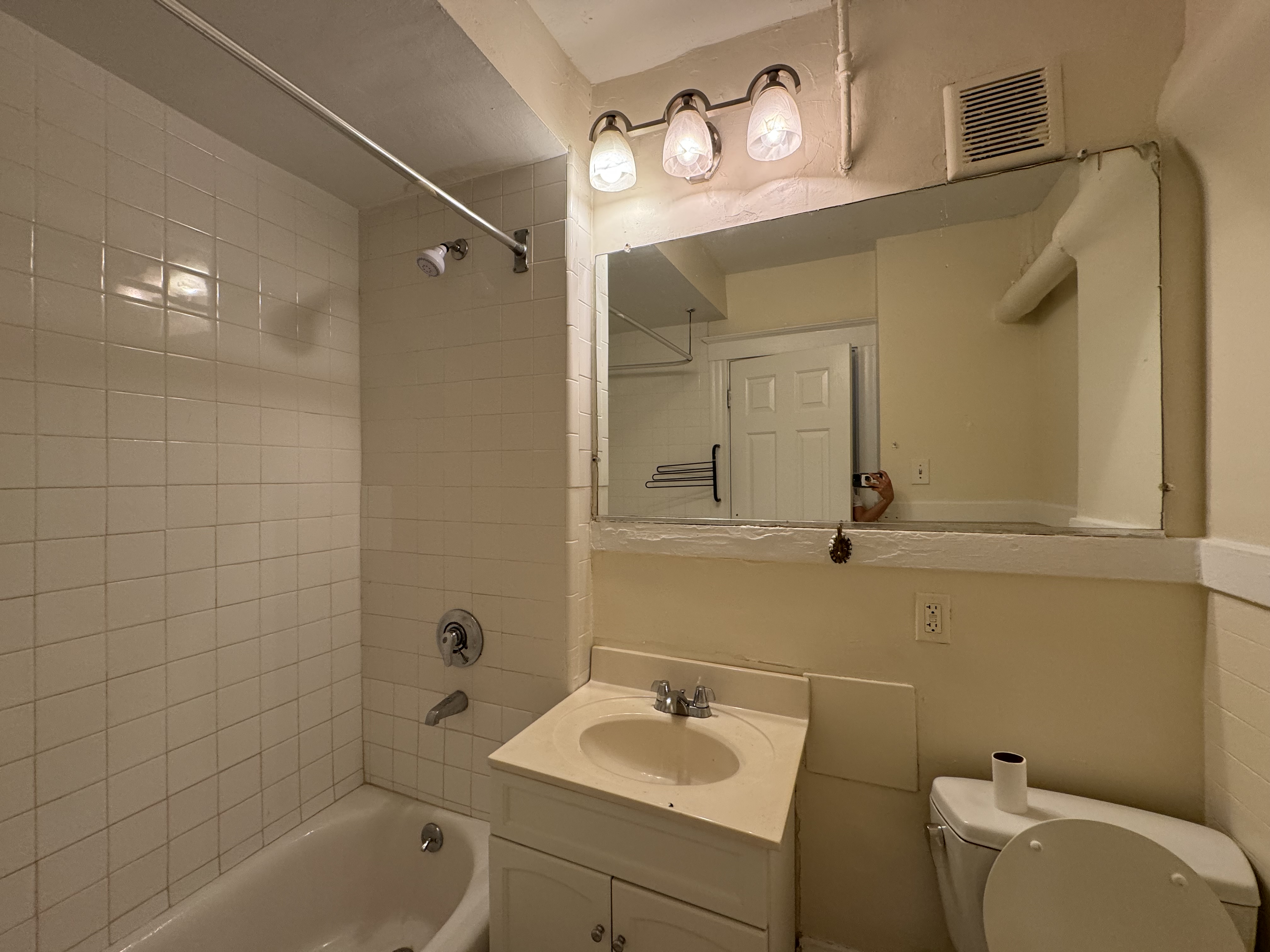 9 Barrows St, Allston