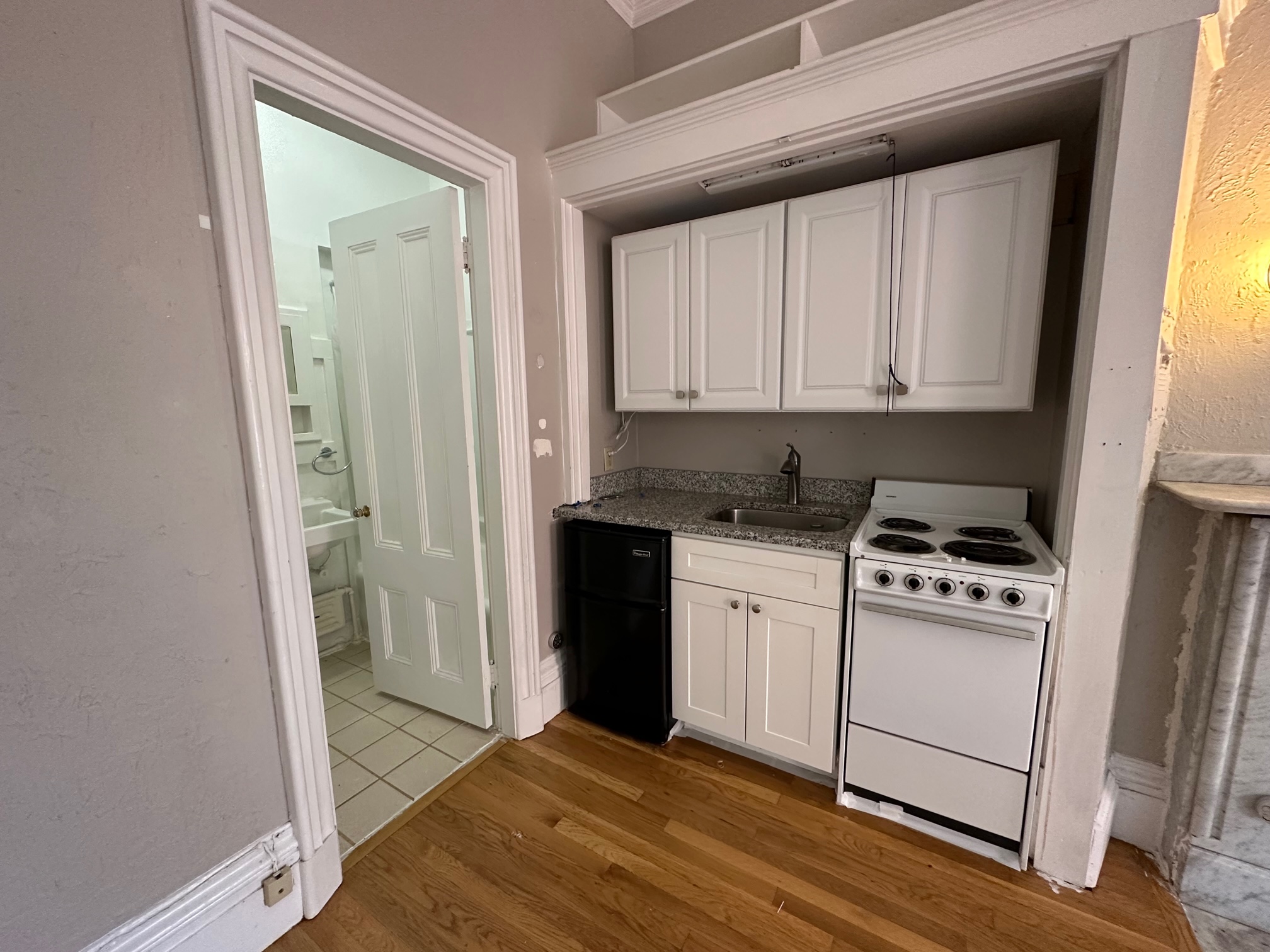 98 Charles St, Beacon Hill