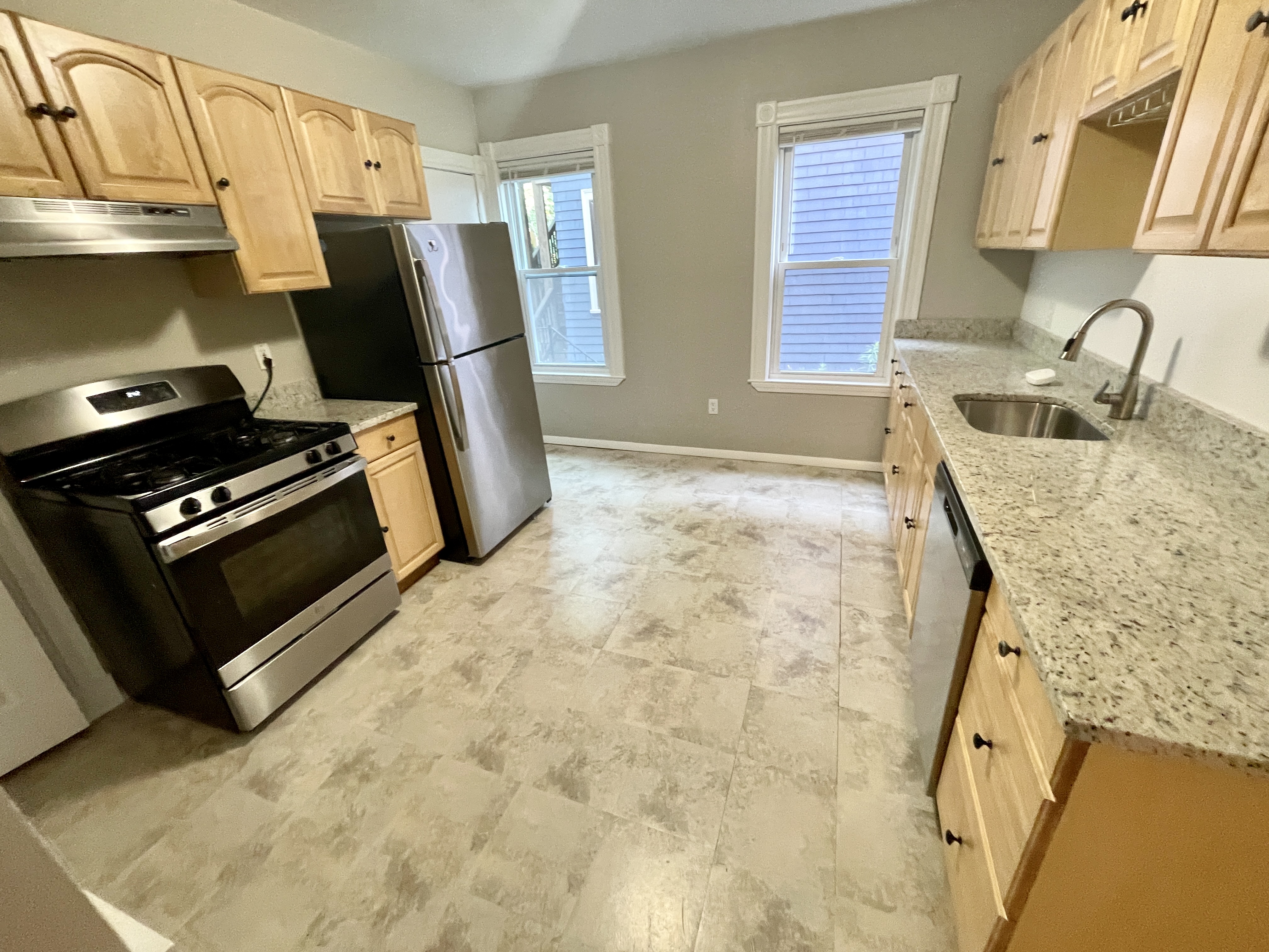 10 Cambridge Ter, Porter Square