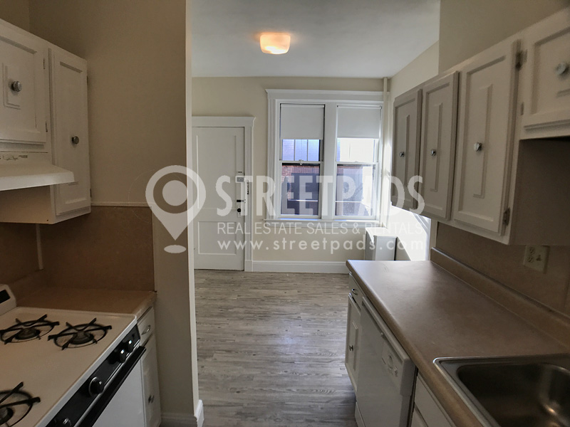 12 Alton Pl, Coolidge Corner