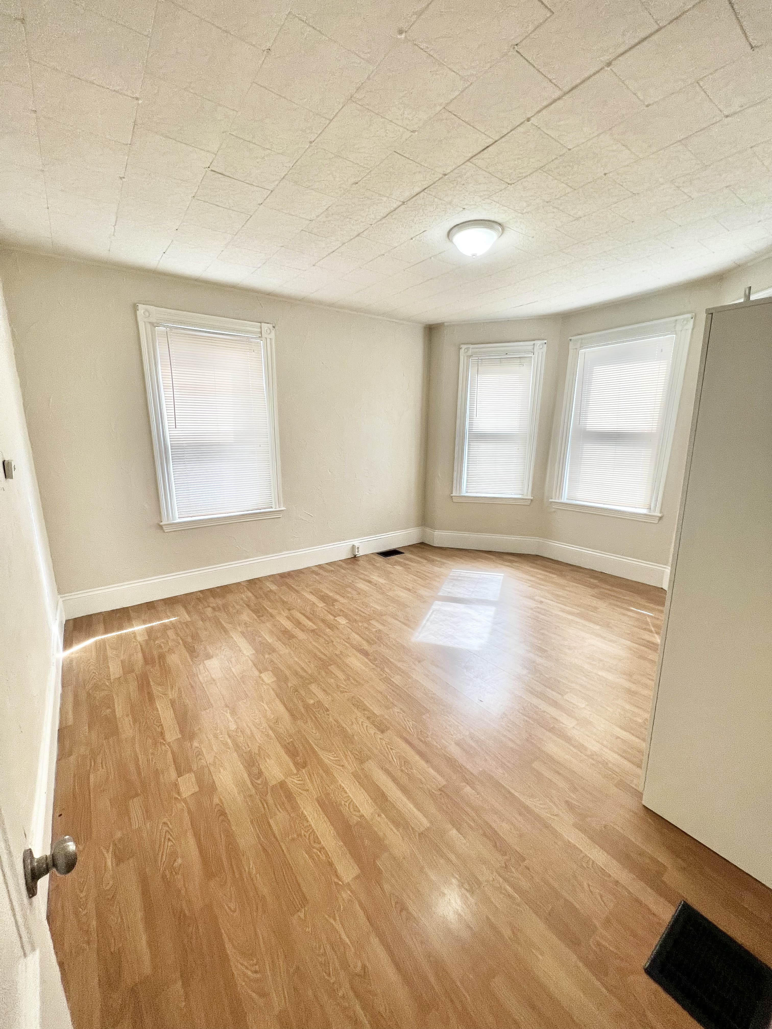 16 Webster Ave, Union Square