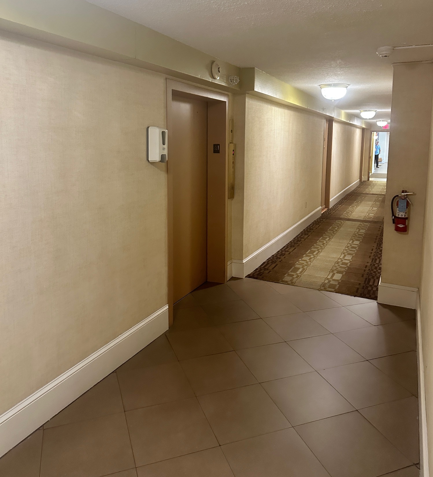 101 Monmouth St, Longwood